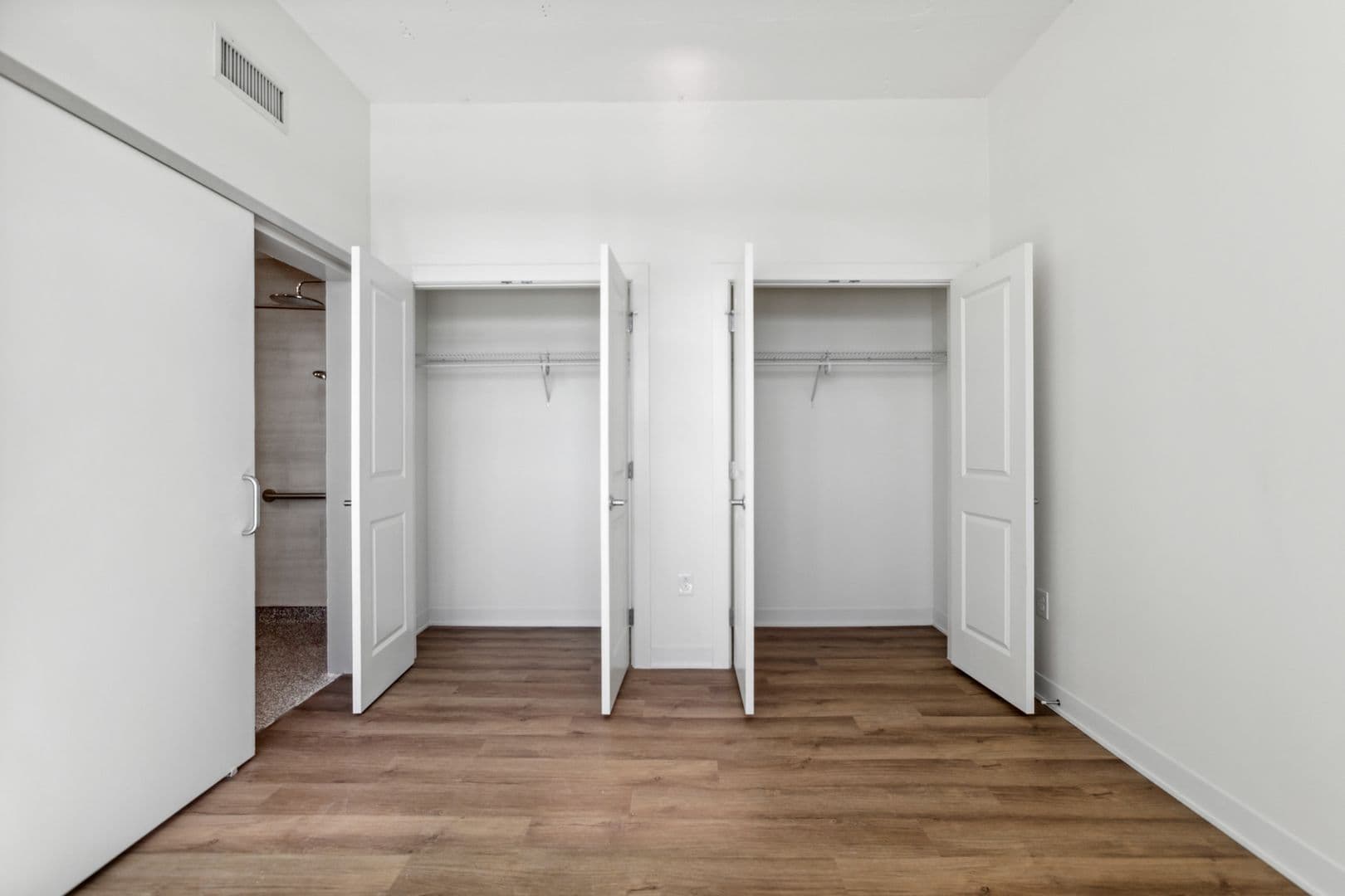 Philadelphia Apartment: 3232 Henry Ave