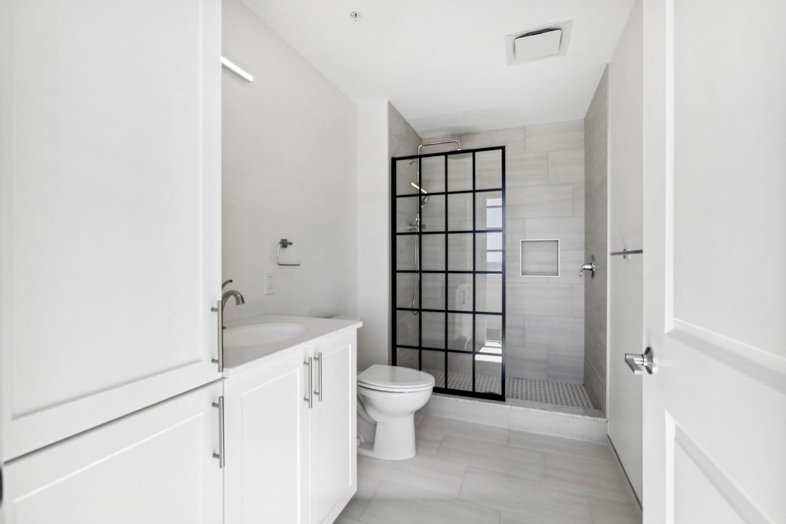 Philadelphia Apartment: 3232 Henry Ave