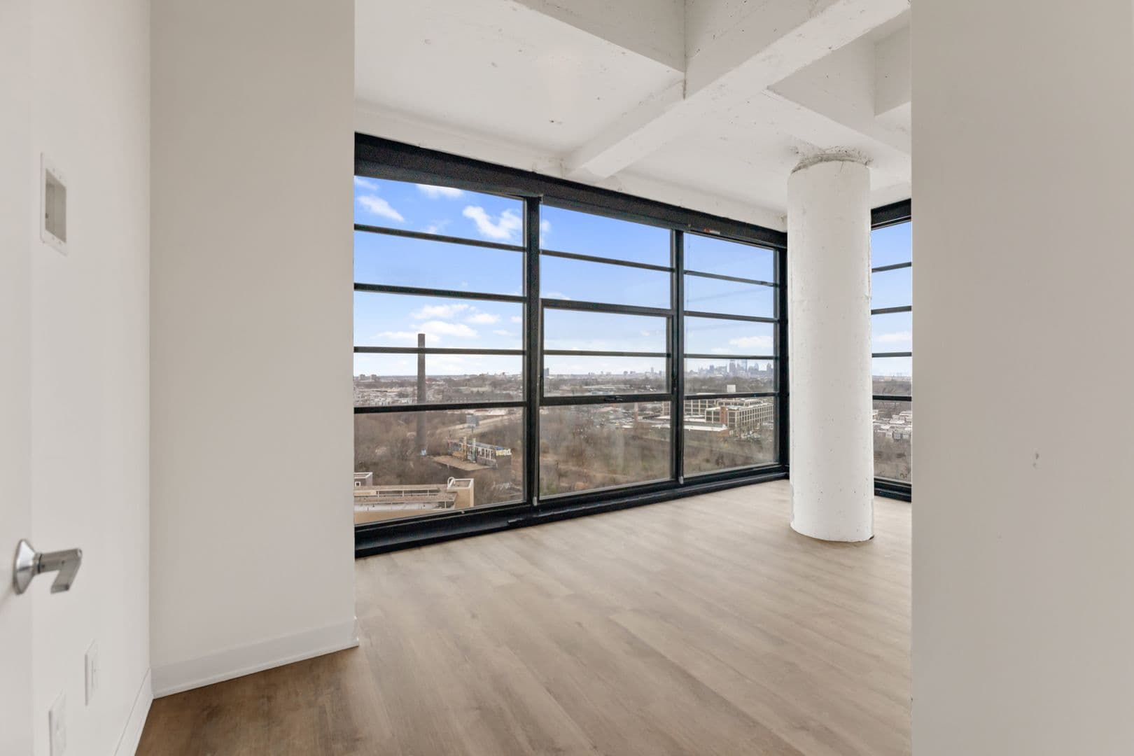 Philadelphia Apartment: 3232 Henry Ave