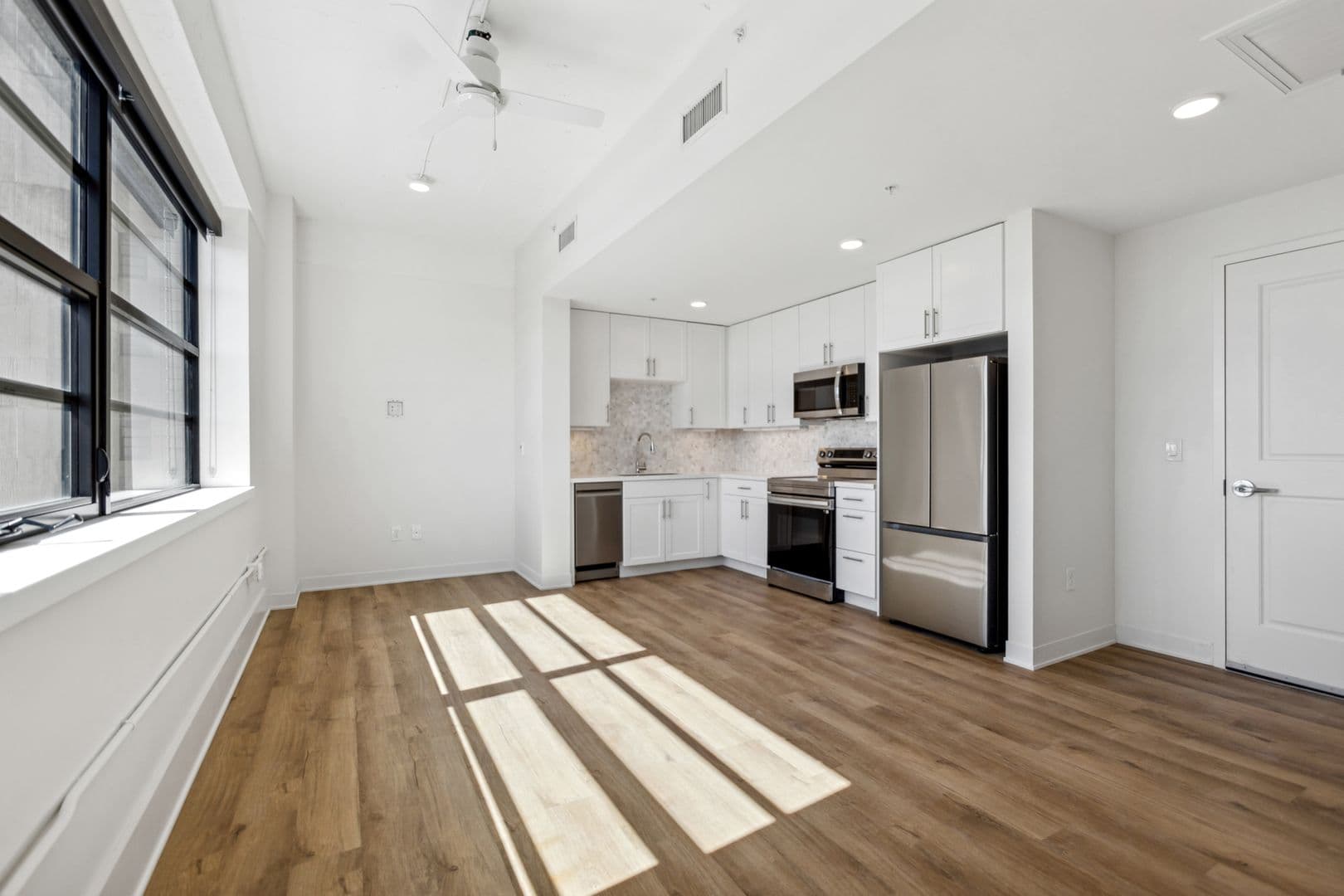 Philadelphia Apartment: 3232 Henry Ave