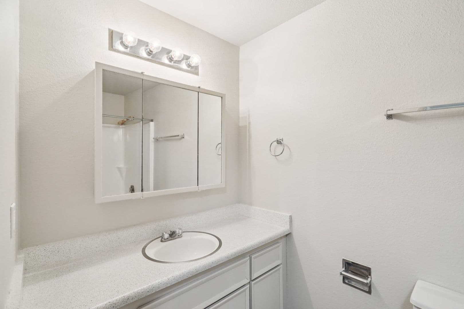 Lakewood Apartment: 4828 123rd St SW