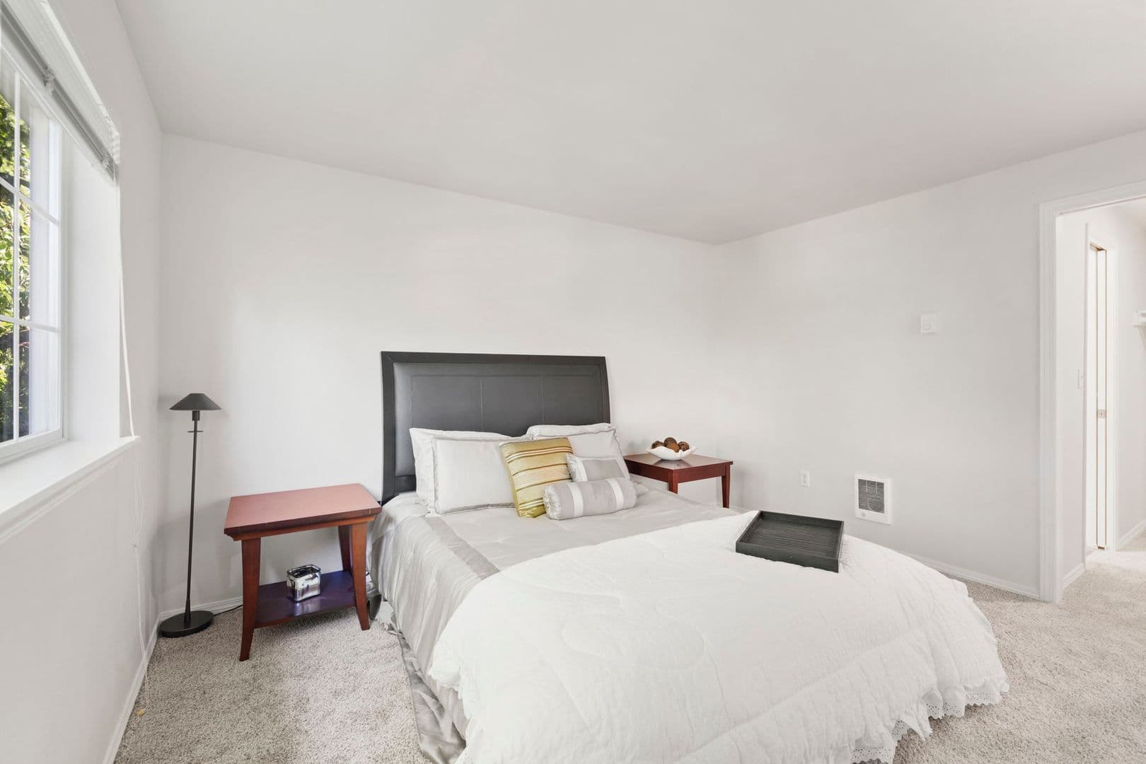 Tacoma Townhome: 1101 N Mountain View Ave, - F27