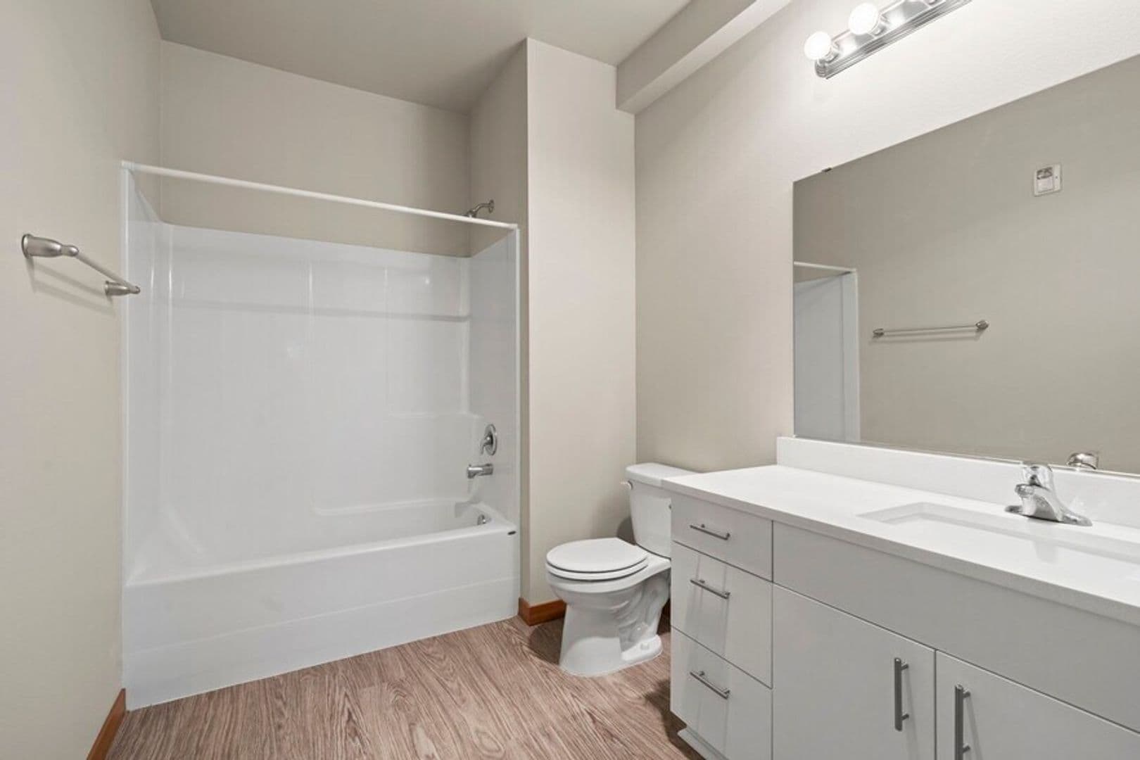 Bonney Lake Apartment: 8609 Locust Ave E.