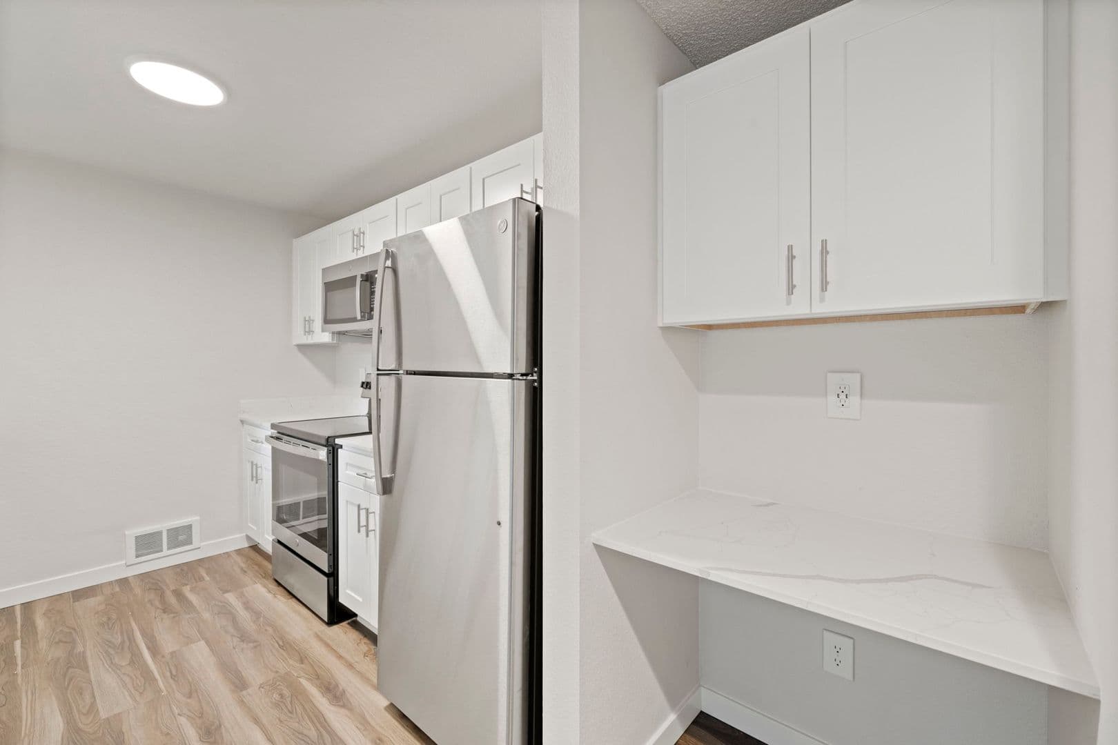 Lakewood Apartment: 4828 123rd St SW