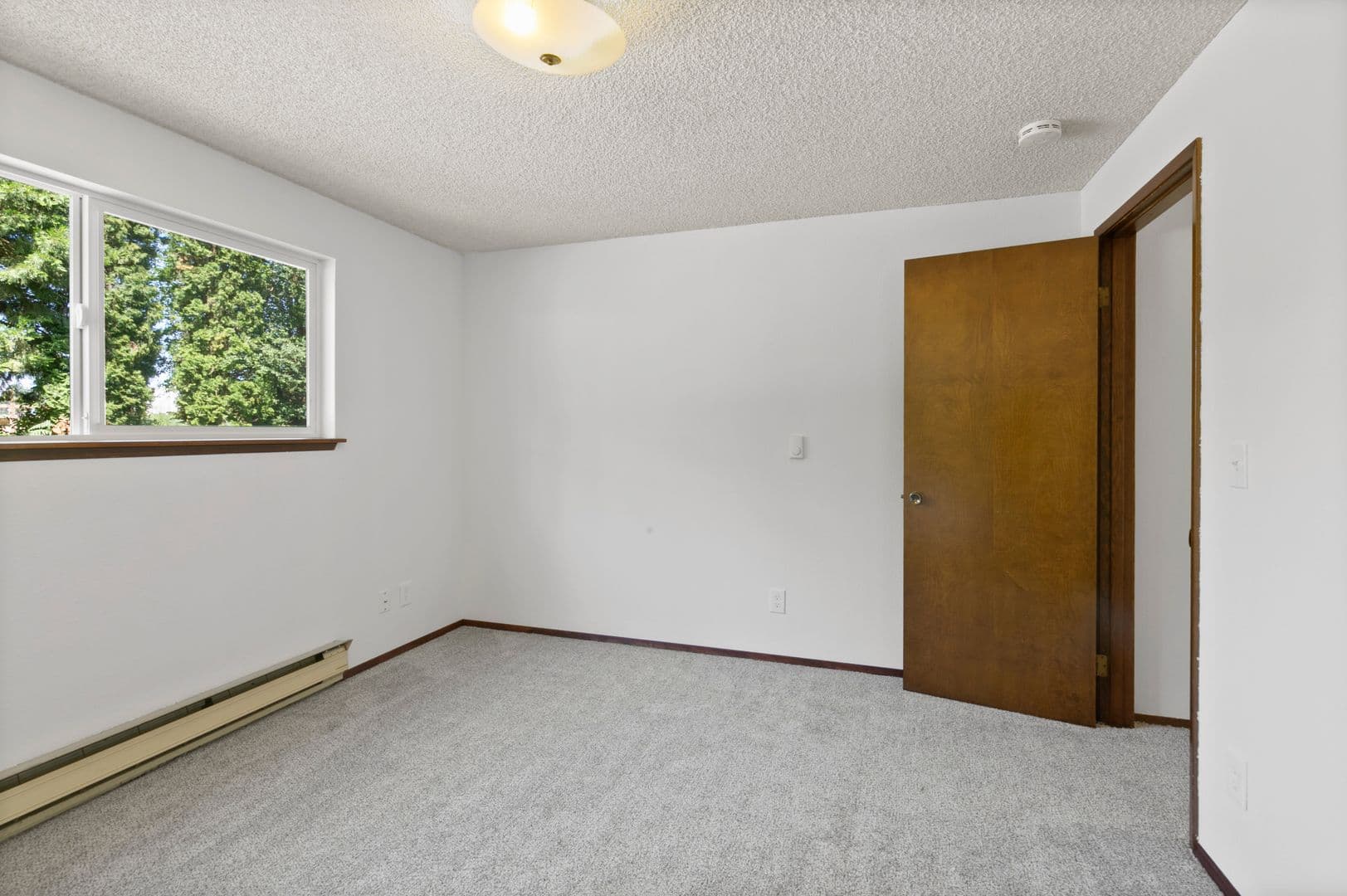 Tacoma Apartment: 9020 Pipeline Road E