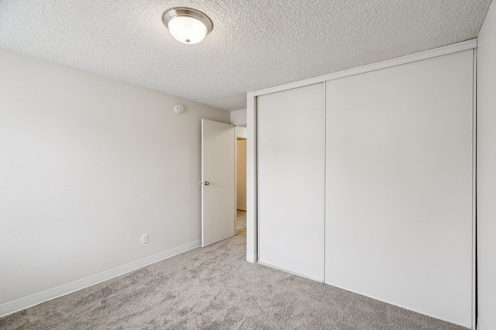 Lakewood Apartment: 4828 123rd St SW