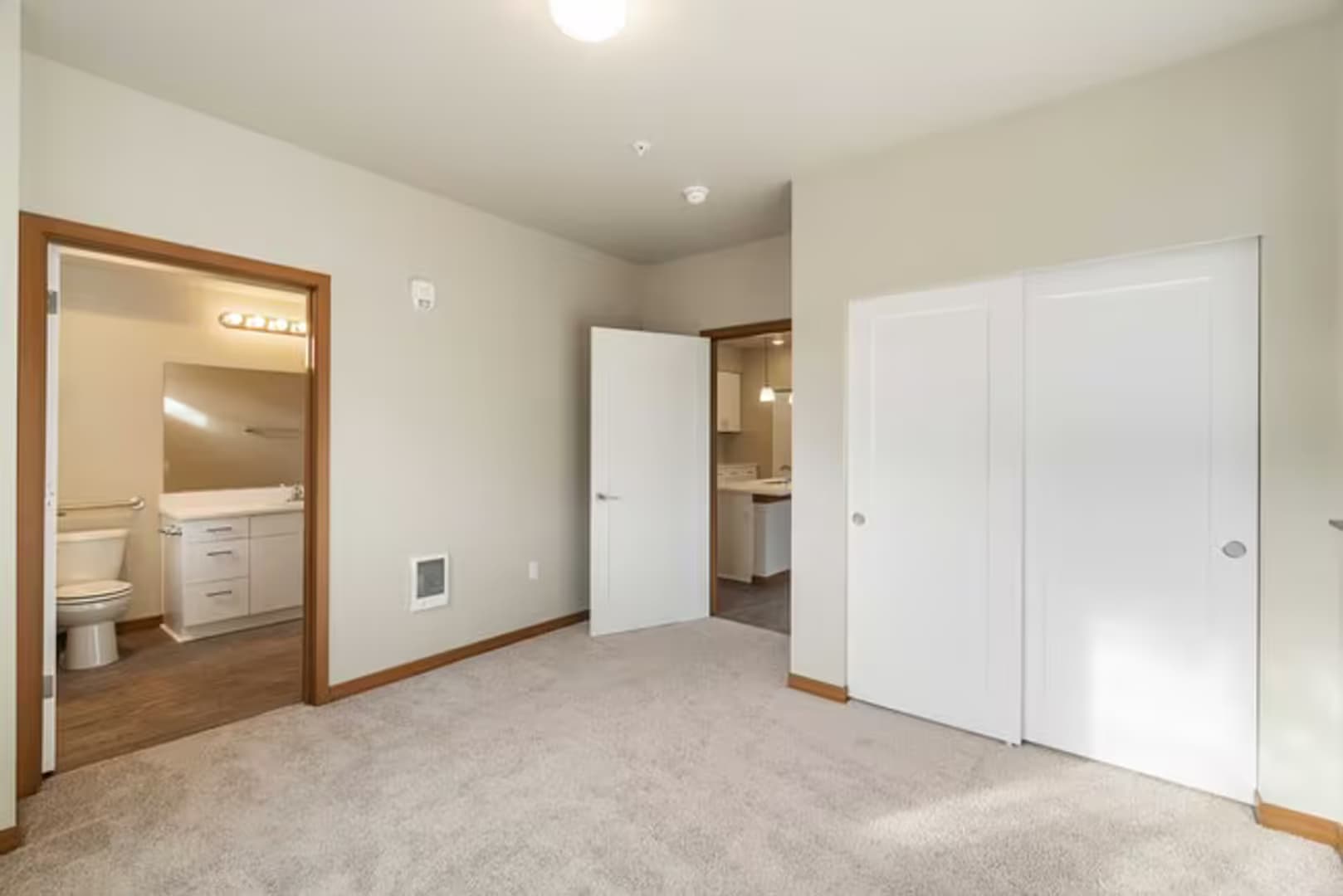 Bonney Lake Apartment: 8609 Locust Ave E.