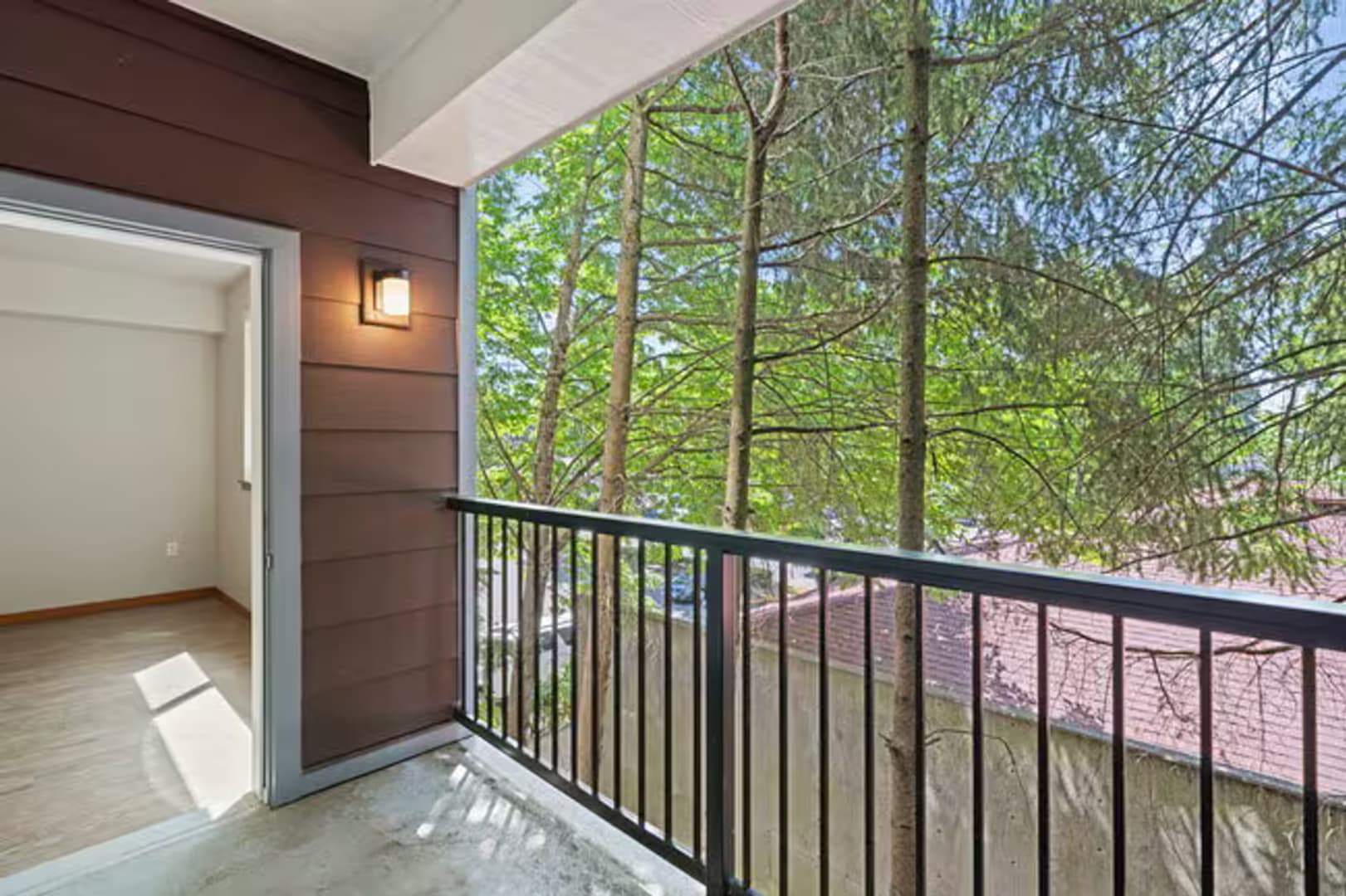 Bonney Lake Apartment: 8609 Locust Ave E.