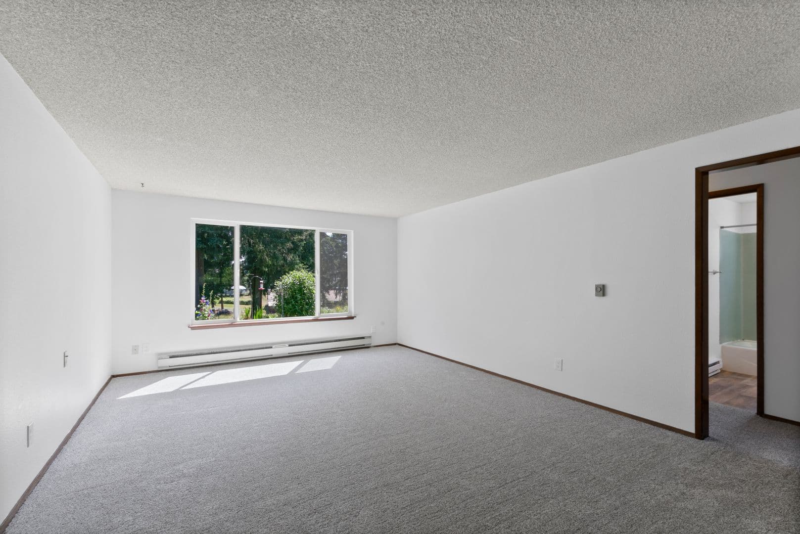 Tacoma Apartment: 9020 Pipeline Road E