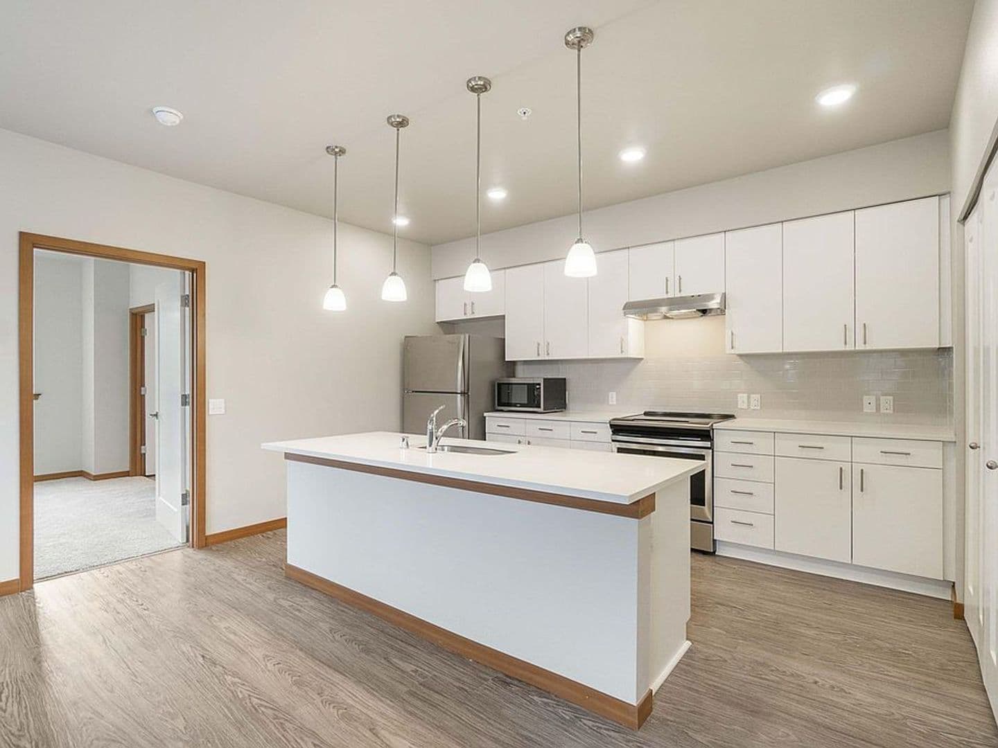 Bonney Lake Apartment: 8609 Locust Ave E.