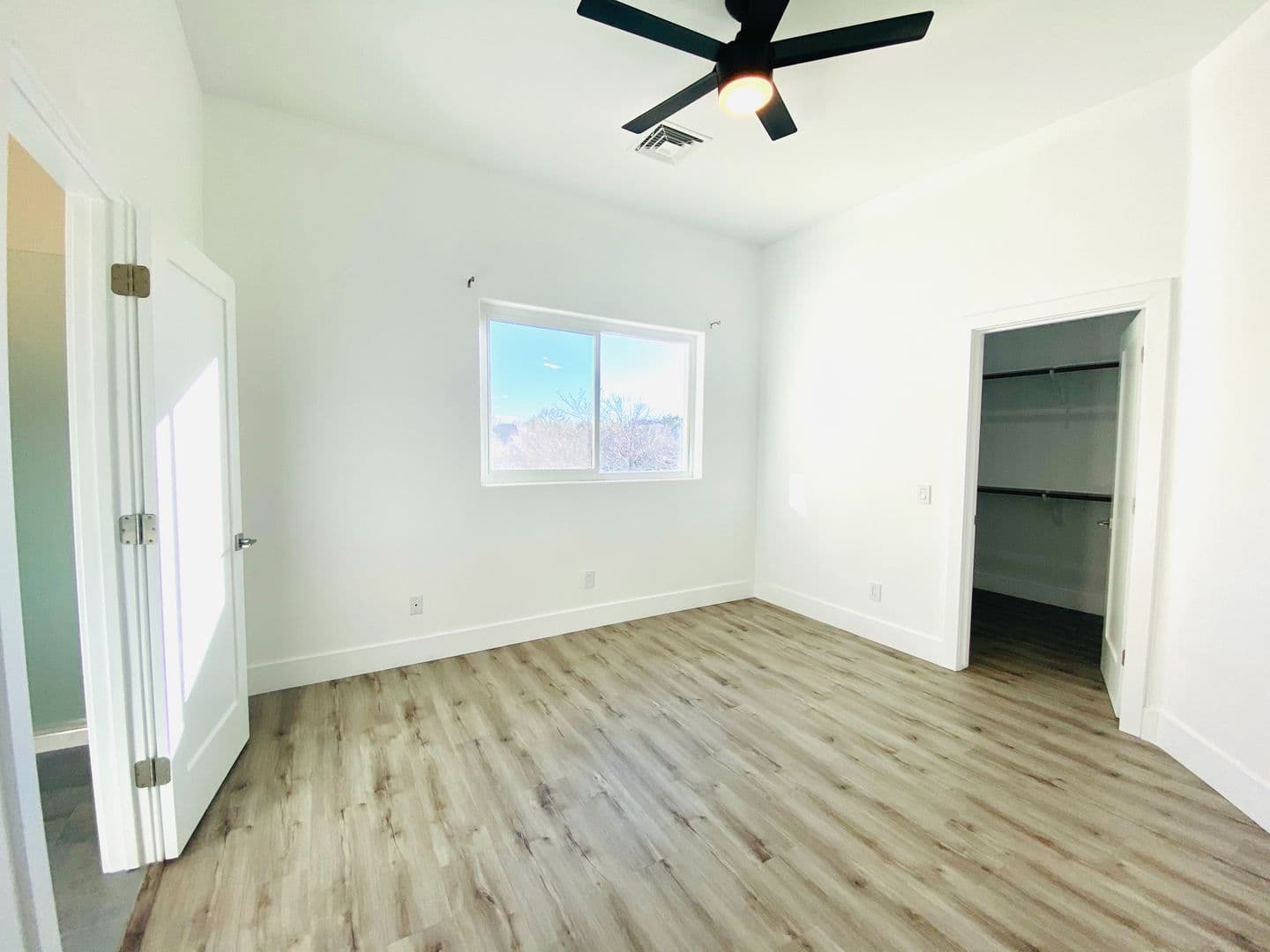 LAS VEGAS House: 9800 CAMDEN HILLS AVENUE