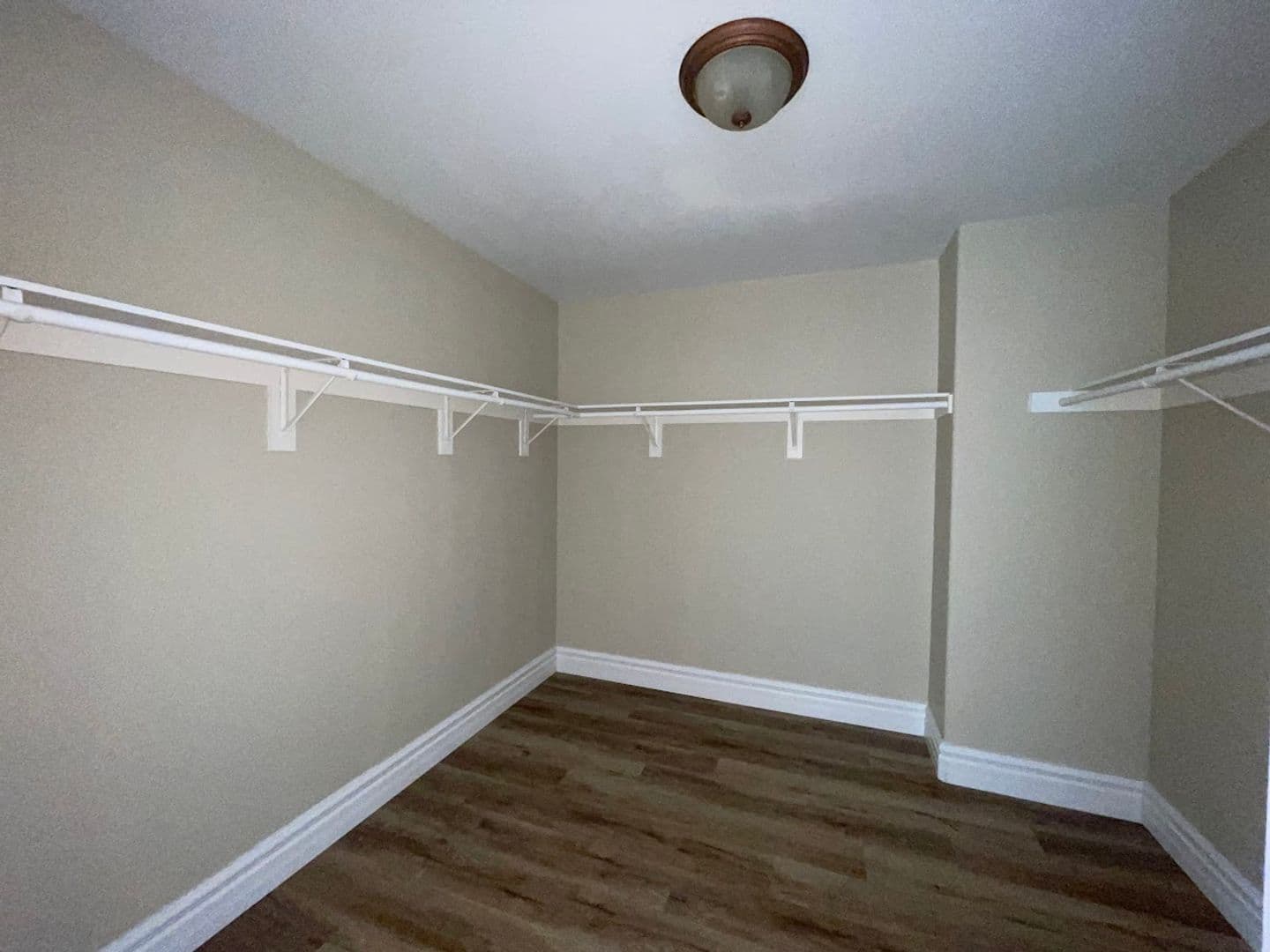 Las Vegas House: 9701 Kampsville Ave