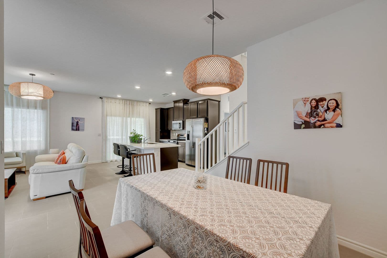 Las Vegas Townhome: 600 N Carriage Hill Dr #1035