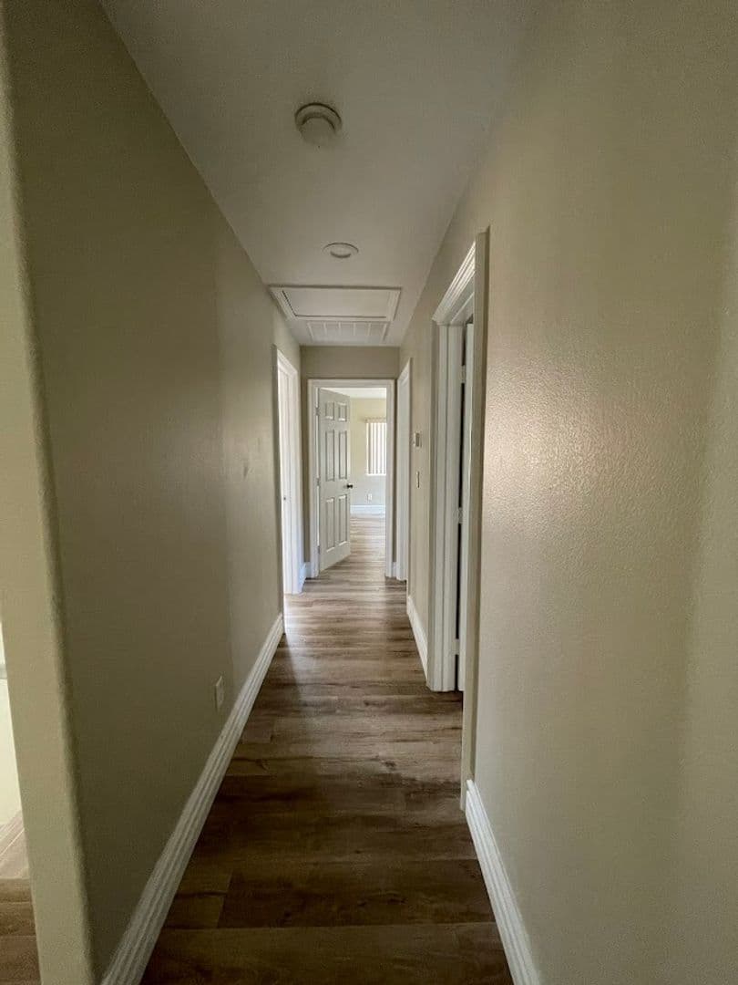 Las Vegas House: 9701 Kampsville Ave