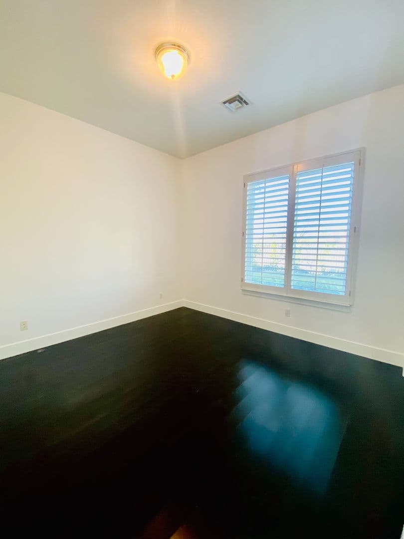 LAS VEGAS House: 9800 CAMDEN HILLS AVENUE