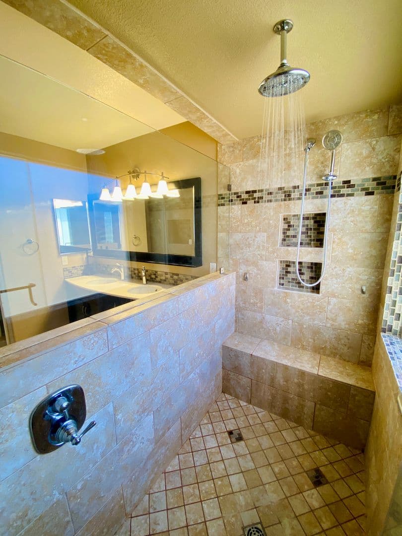 Las Vegas House: 258 Rusty Plank Ave
