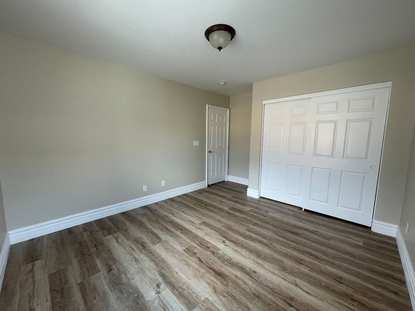 Las Vegas House: 9701 Kampsville Ave