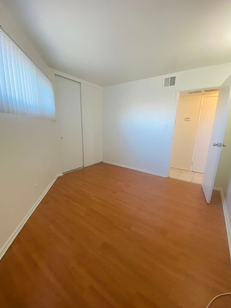Las Vegas Apartment: 3762 Royal Crest St
