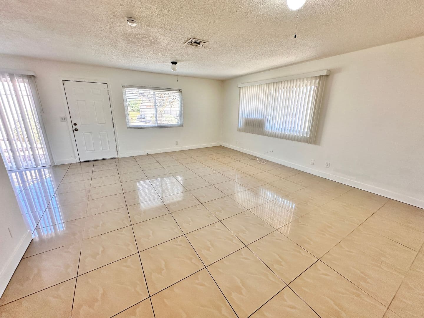 Las Vegas Apartment: 5238 Greene Ln