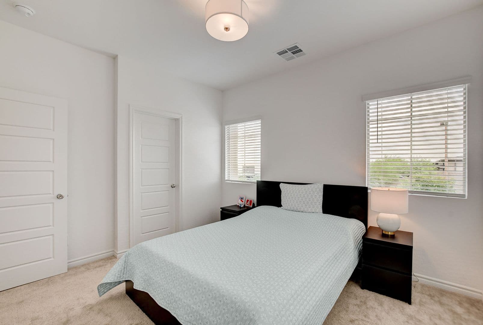 Las Vegas Townhome: 600 N Carriage Hill Dr #1035