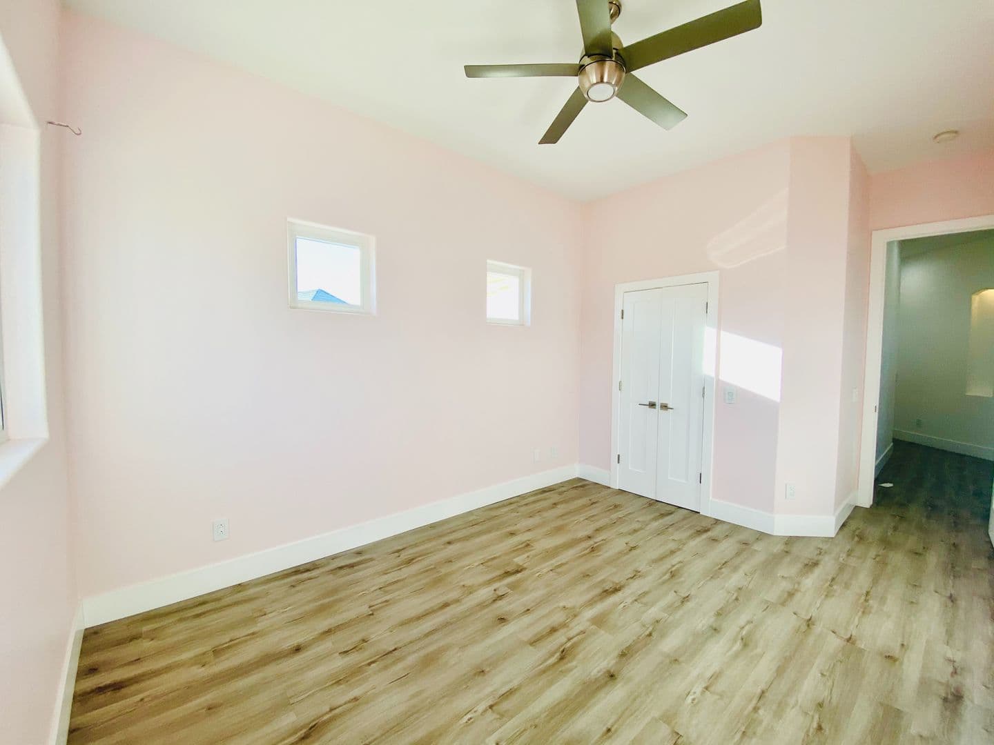 LAS VEGAS House: 9800 CAMDEN HILLS AVENUE