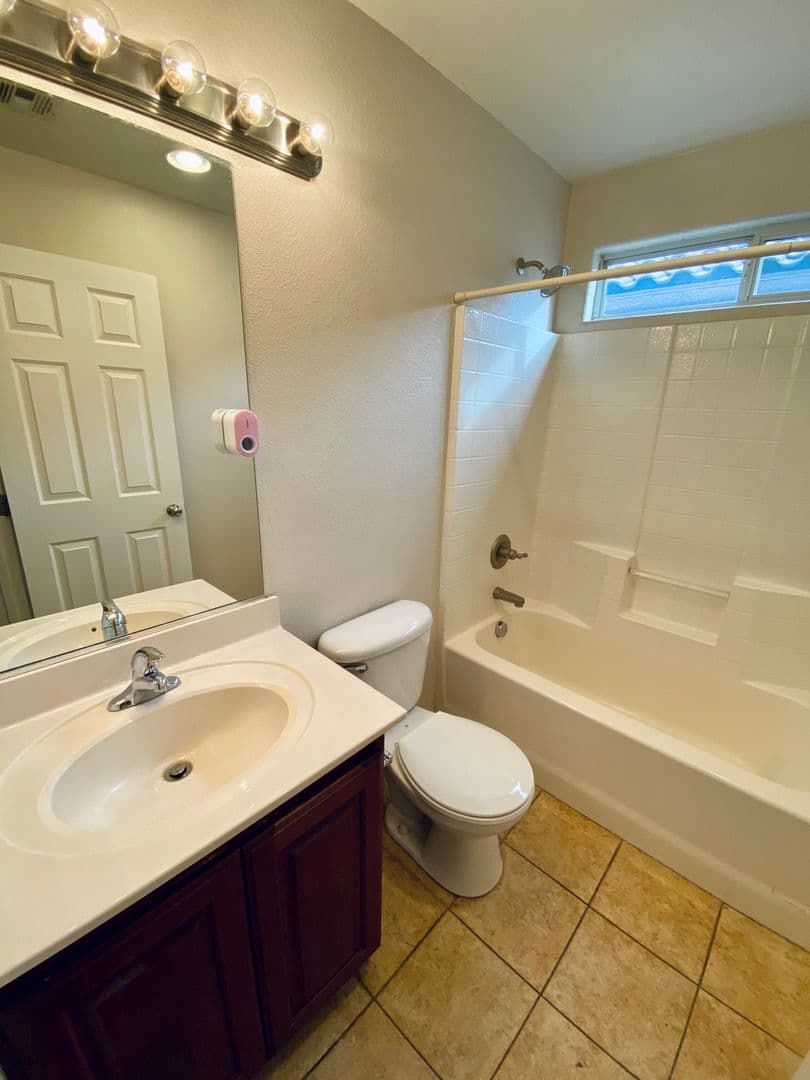 Las Vegas House: 9586 Summer Furnace Street