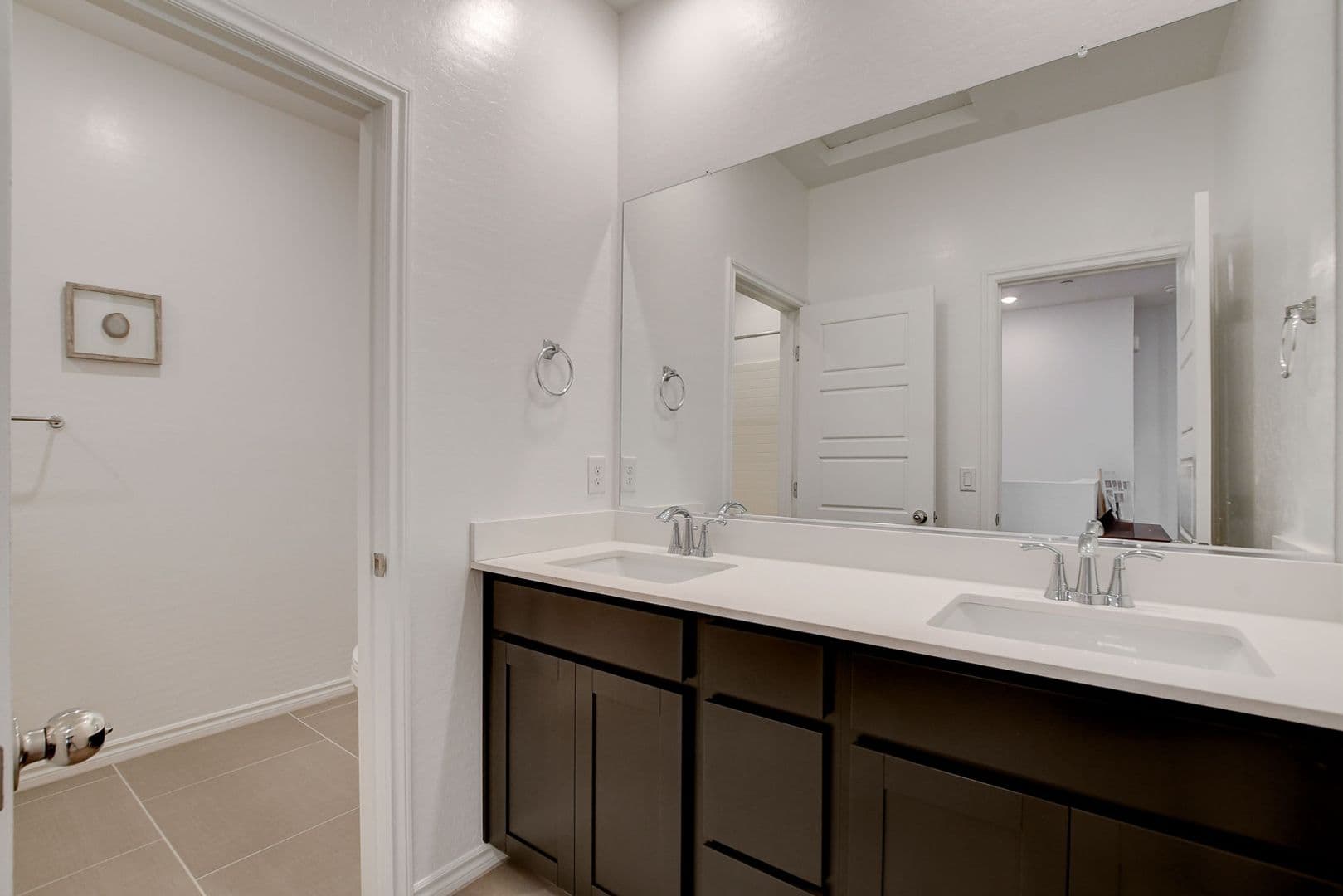 Las Vegas Townhome: 600 N Carriage Hill Dr #1035