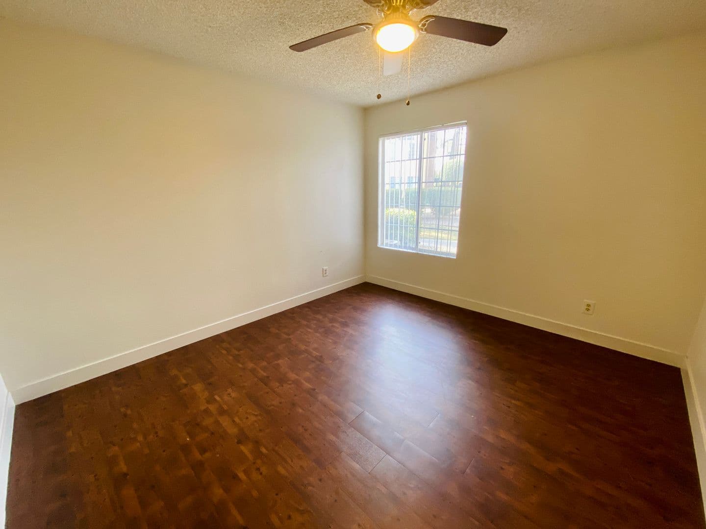 LAS VEGAS Apartment: 2200 FORT APACHE RD