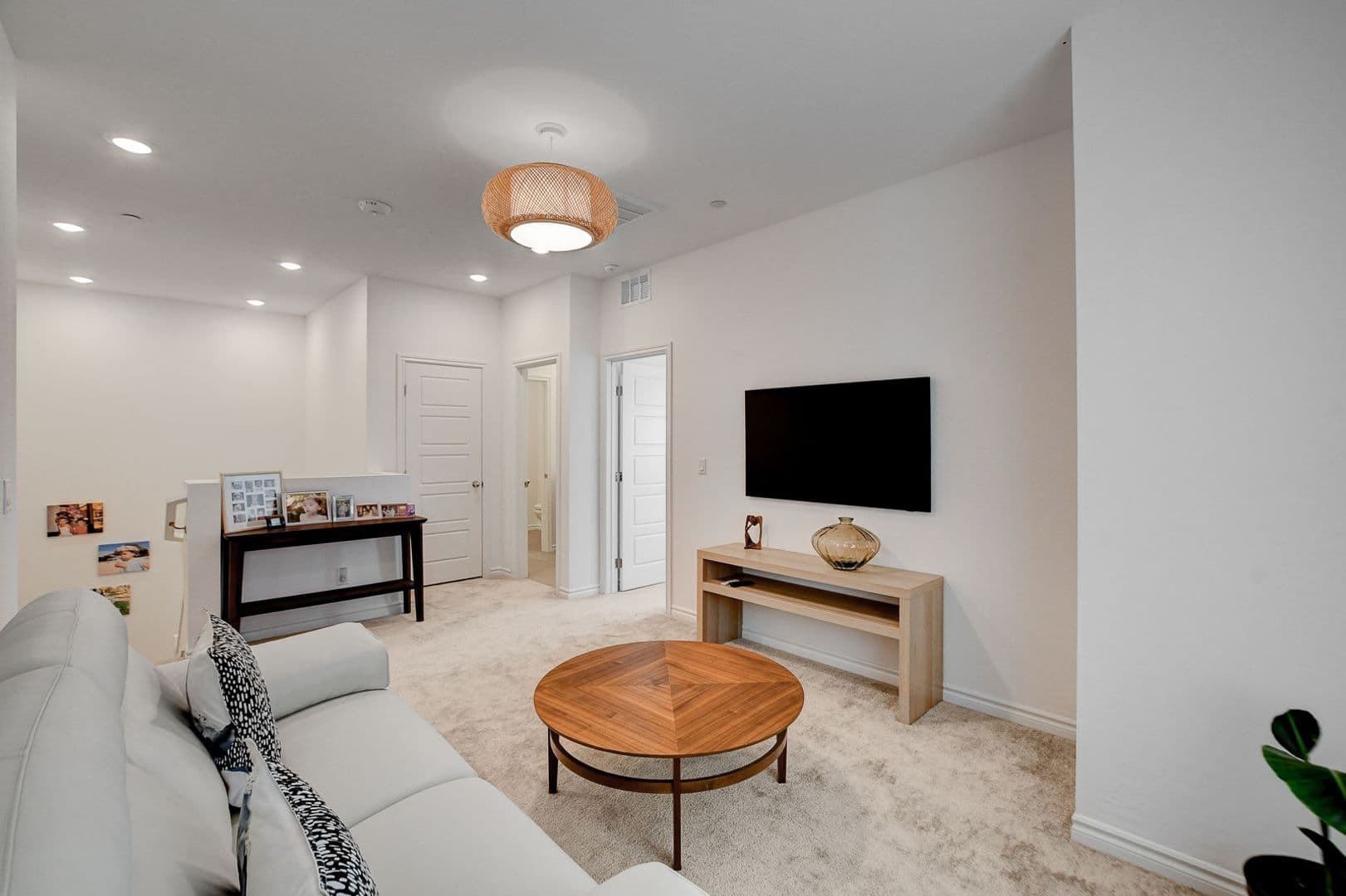 Las Vegas Townhome: 600 N Carriage Hill Dr #1035