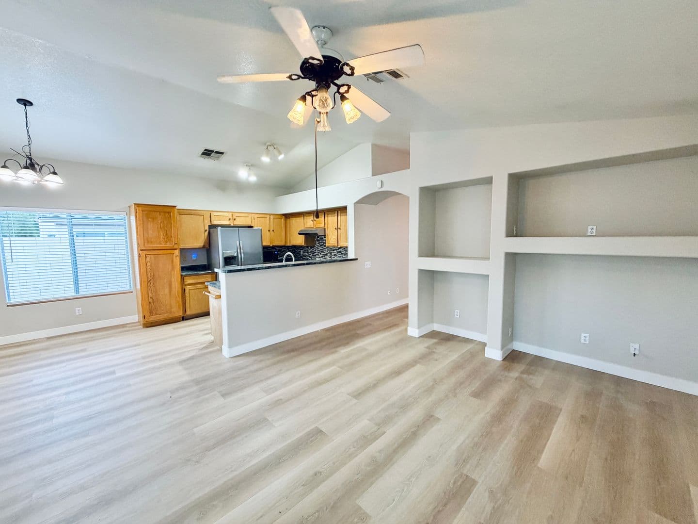 LAS VEGS House: 7844  SCAMMONS BAY CT.