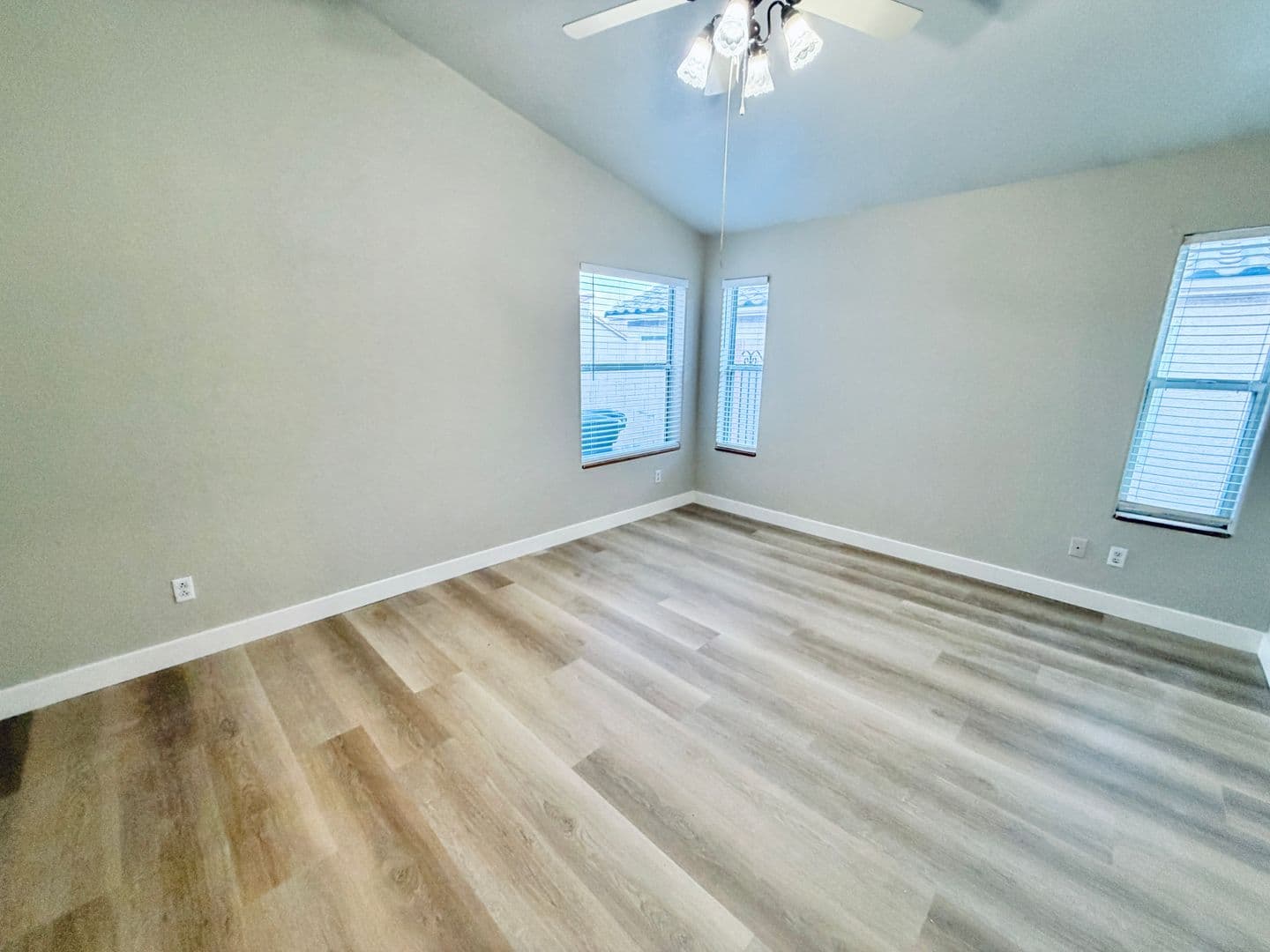 LAS VEGS House: 7844  SCAMMONS BAY CT.