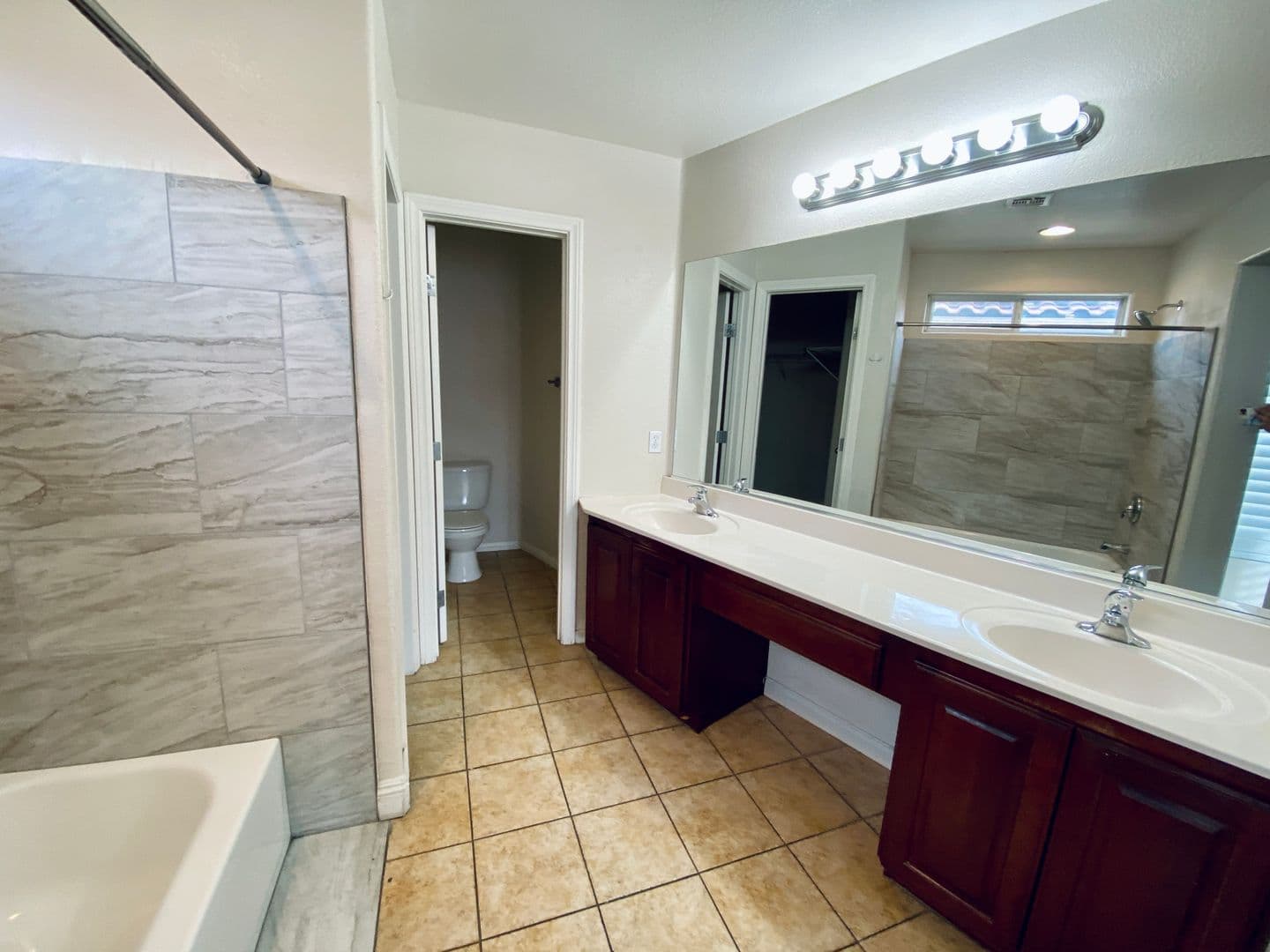 Las Vegas House: 9586 Summer Furnace Street