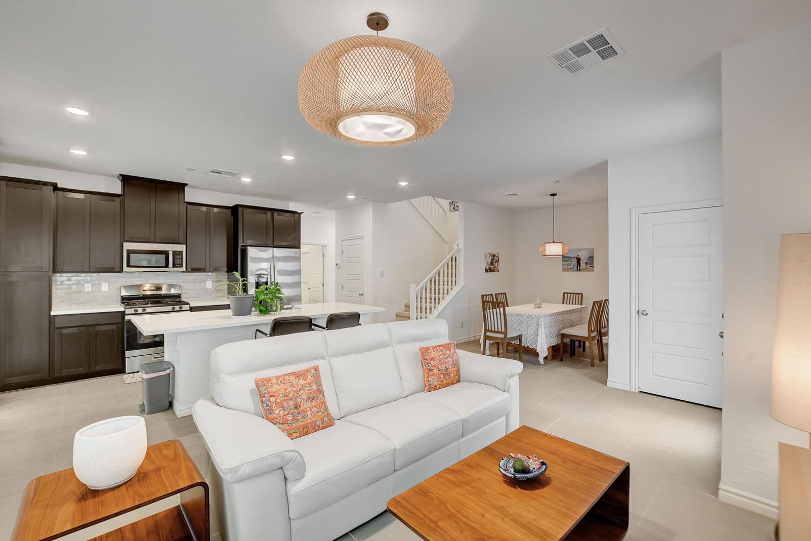Las Vegas Townhome: 600 N Carriage Hill Dr #1035