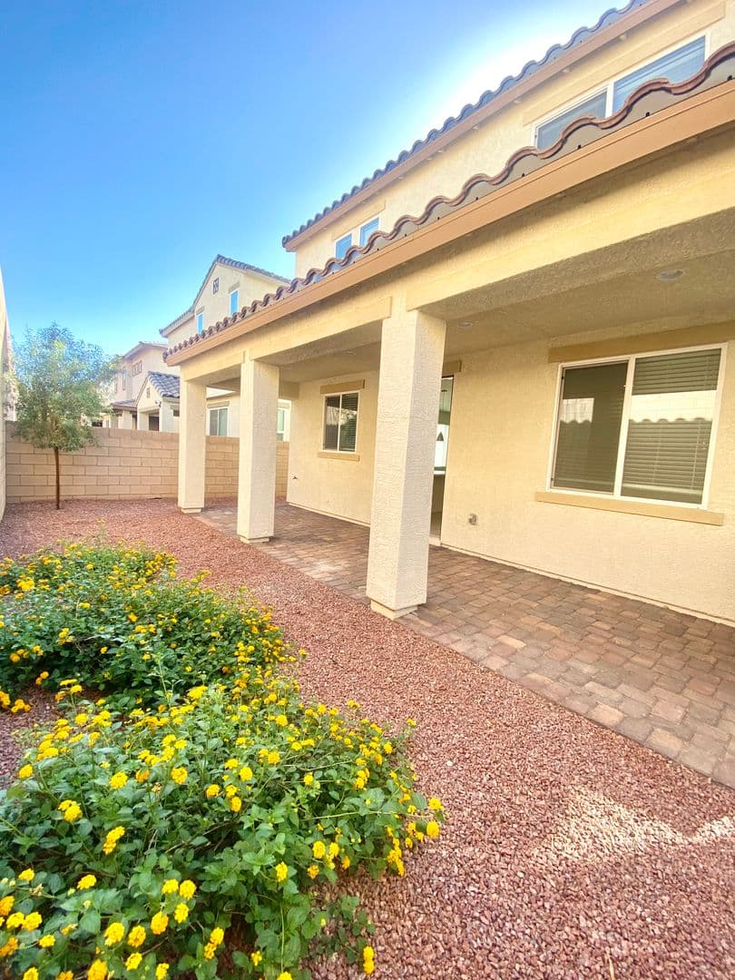 HENDERSON House: 348 MEZZAFORTE