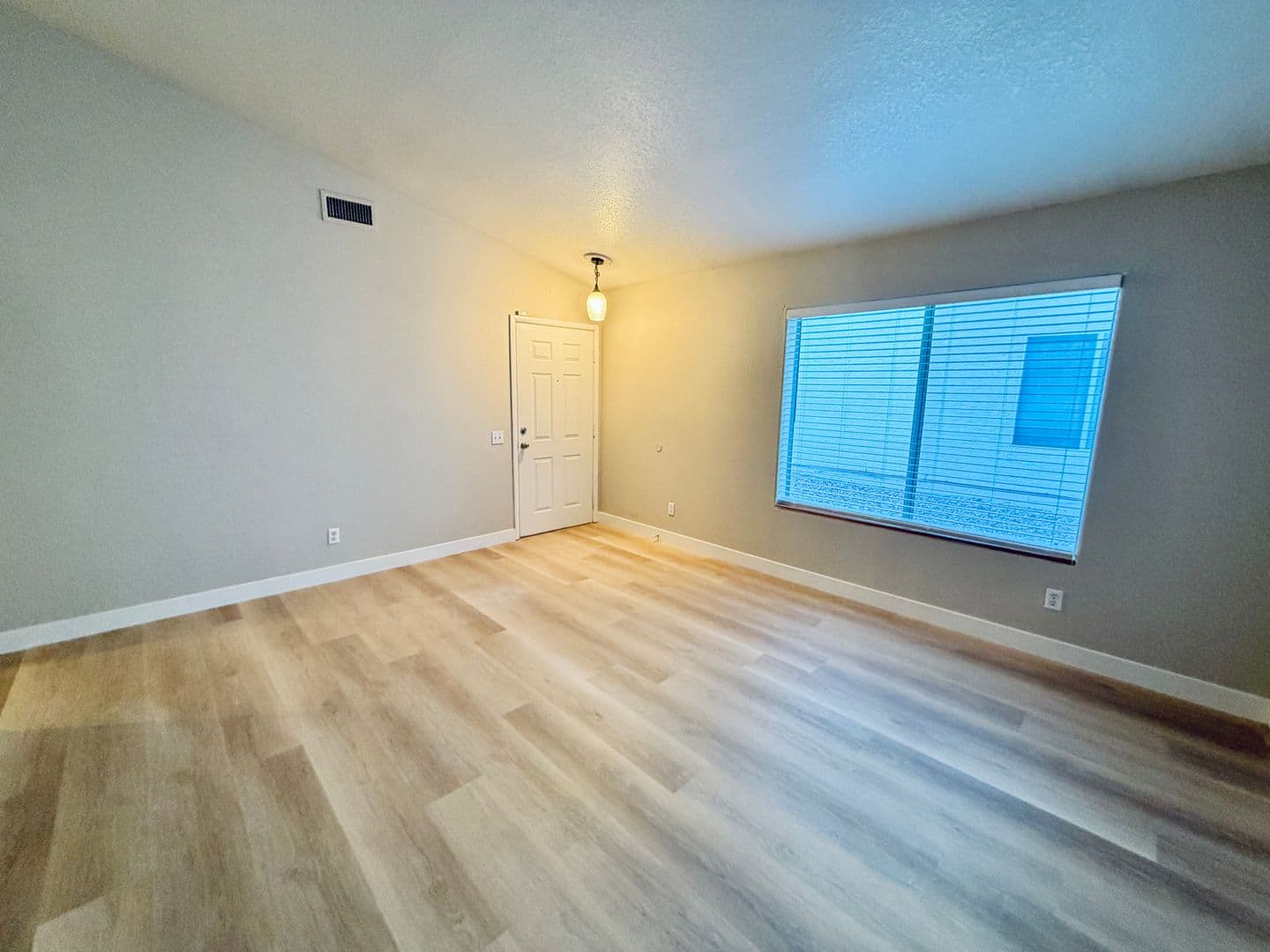 LAS VEGS House: 7844  SCAMMONS BAY CT.