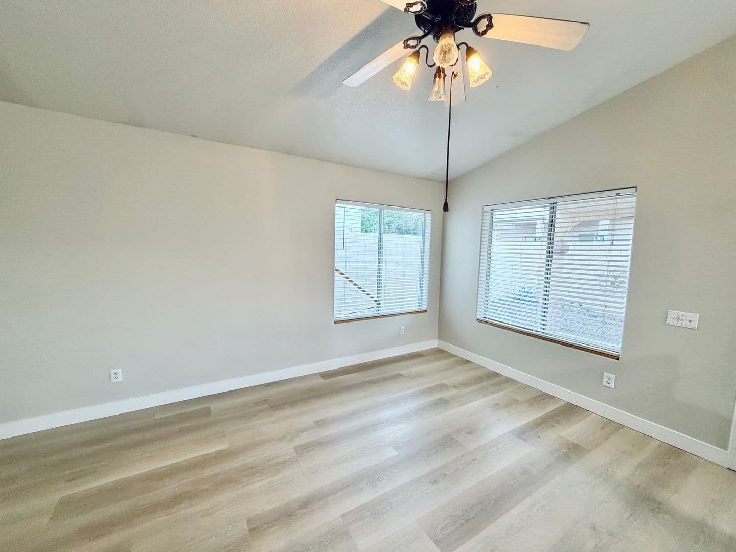 LAS VEGS House: 7844  SCAMMONS BAY CT.