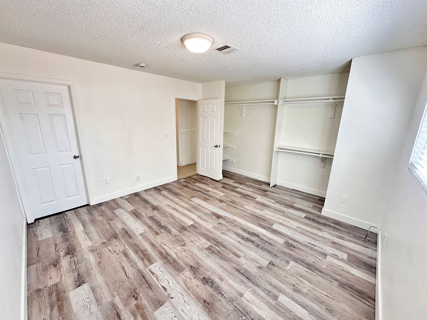 Las Vegas Apartment: 5238 Greene Ln