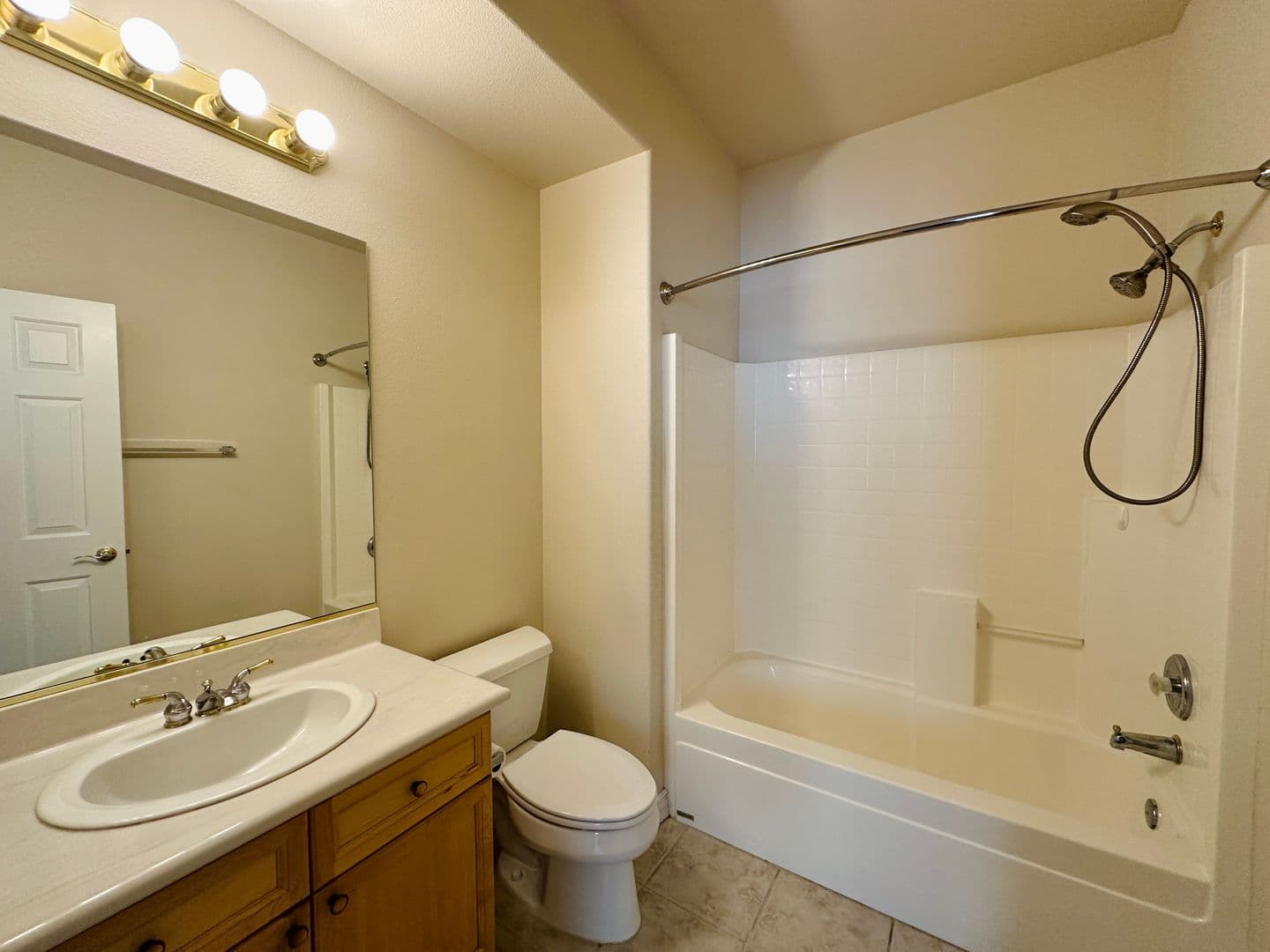 LAS VEGAS House: 122 CASCADE LAKE ST