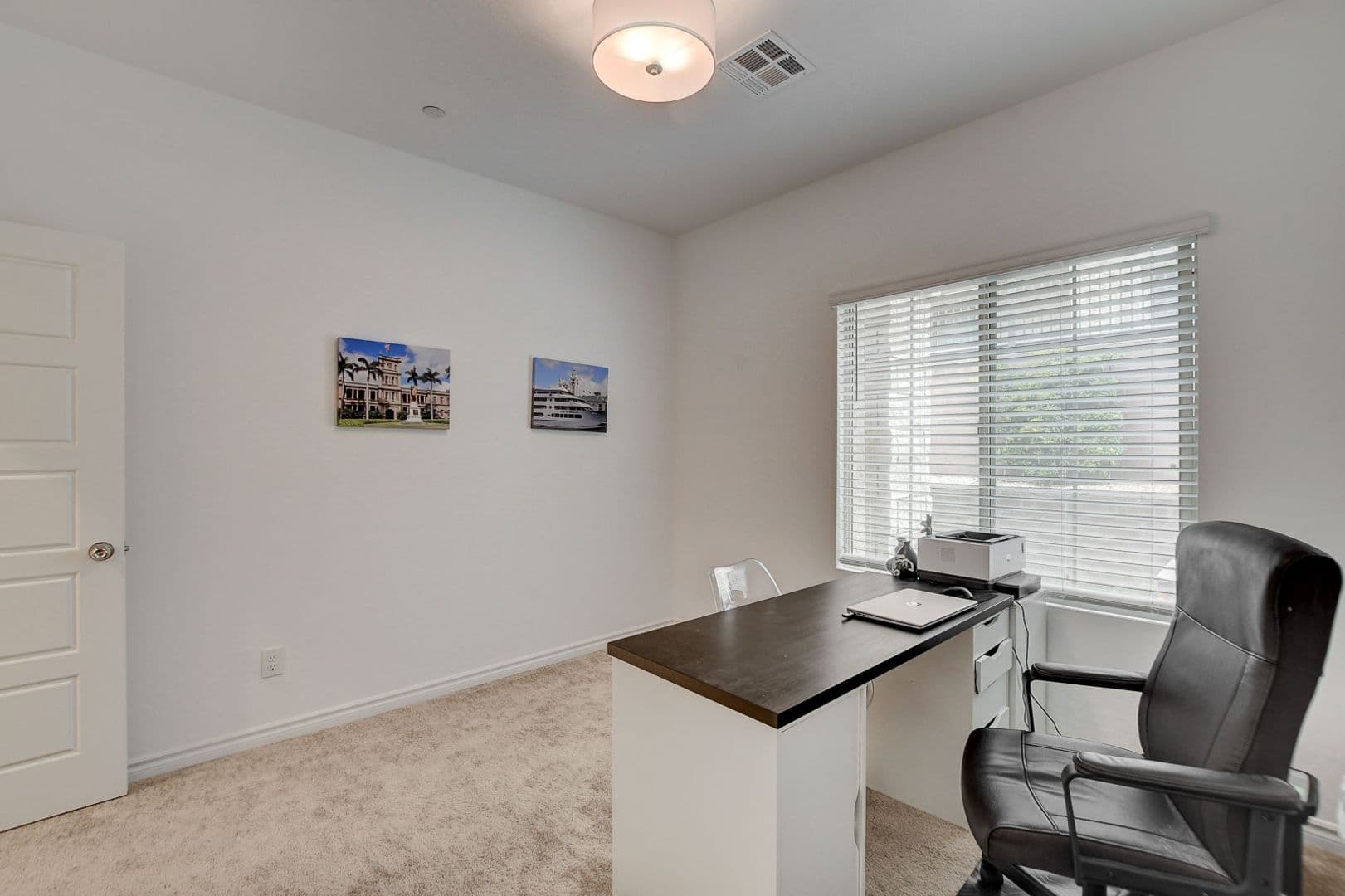 Las Vegas Townhome: 600 N Carriage Hill Dr #1035