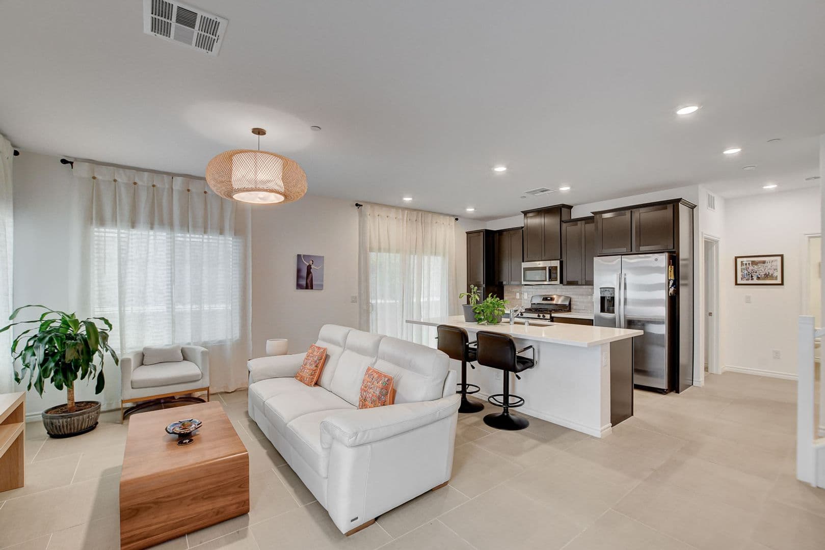 Las Vegas Townhome: 600 N Carriage Hill Dr #1035