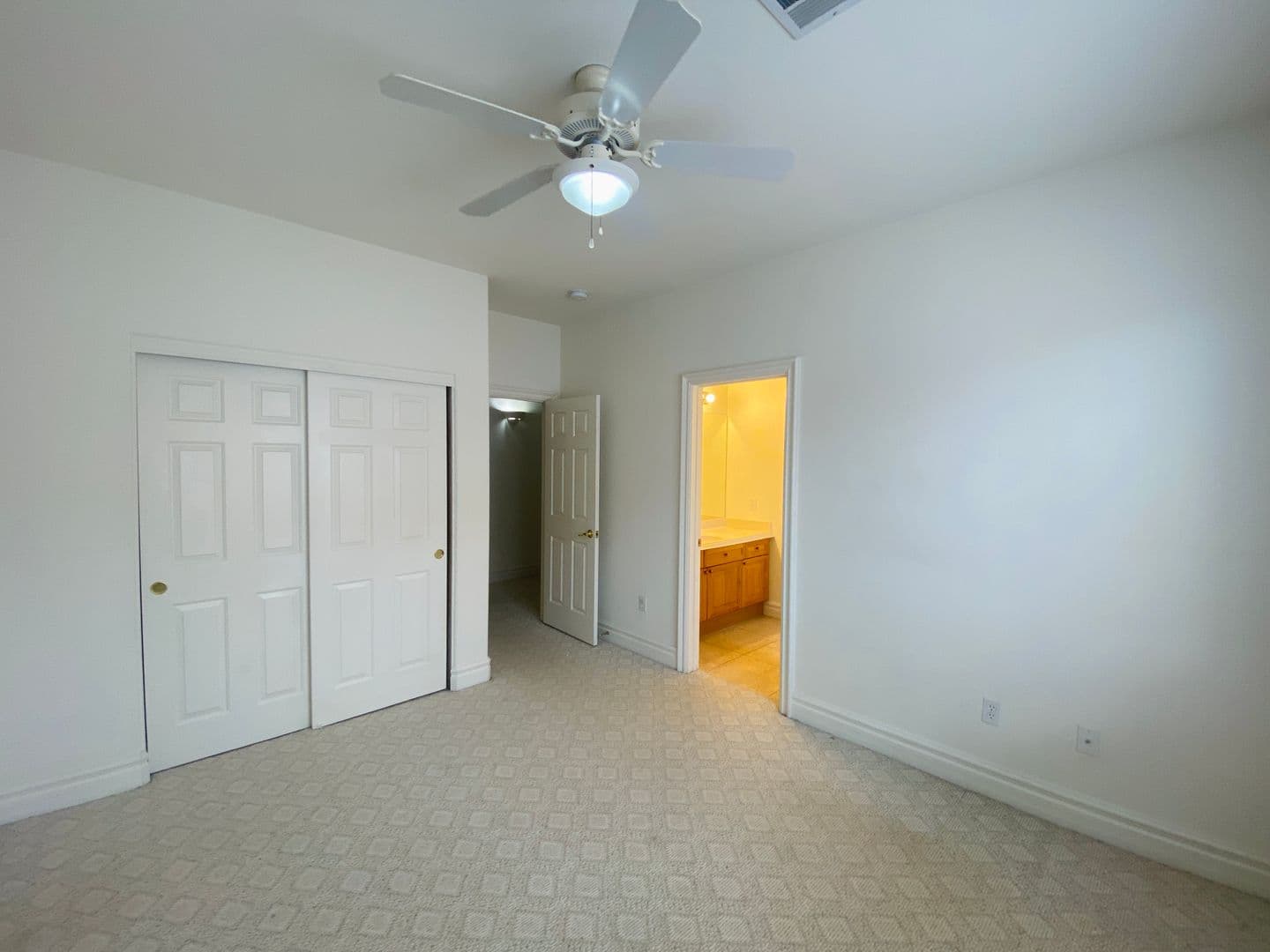 Las Vegas House: 41 Chateau Whistler Ct