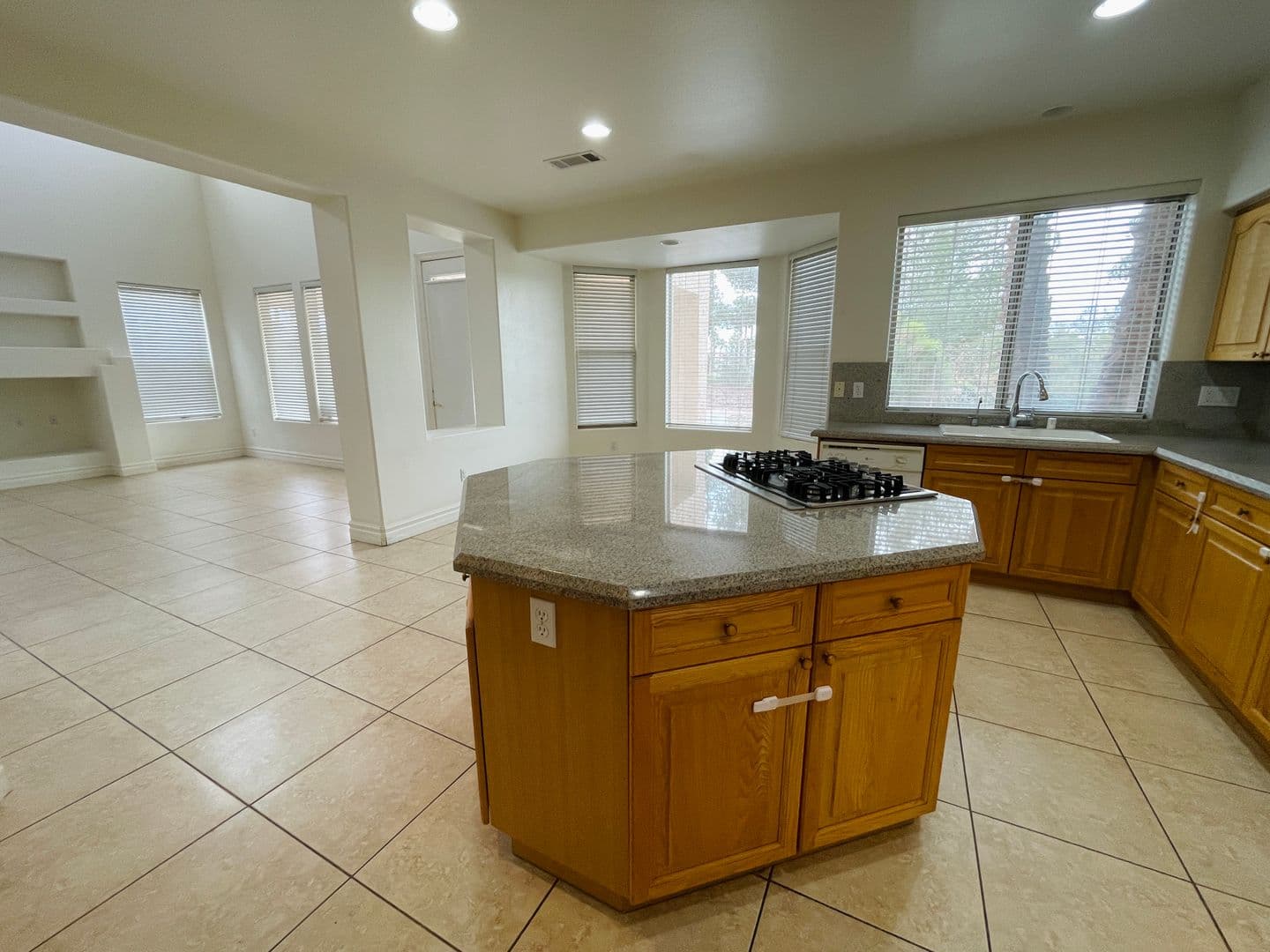 Las Vegas House: 41 Chateau Whistler Ct