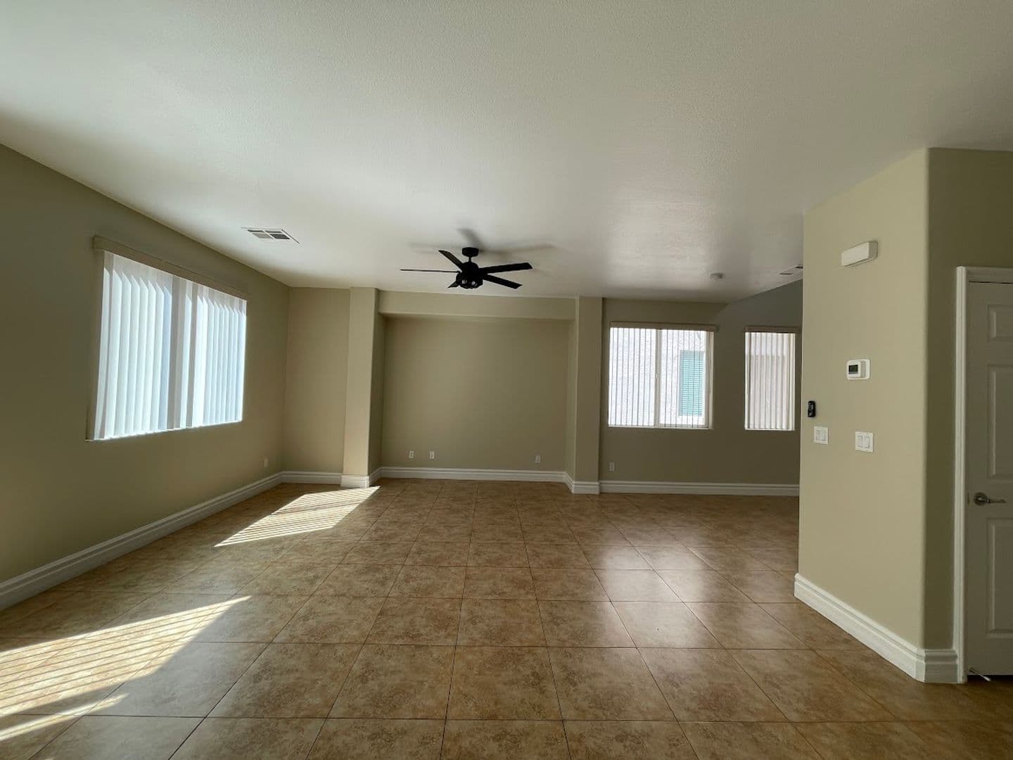 Las Vegas House: 9701 Kampsville Ave