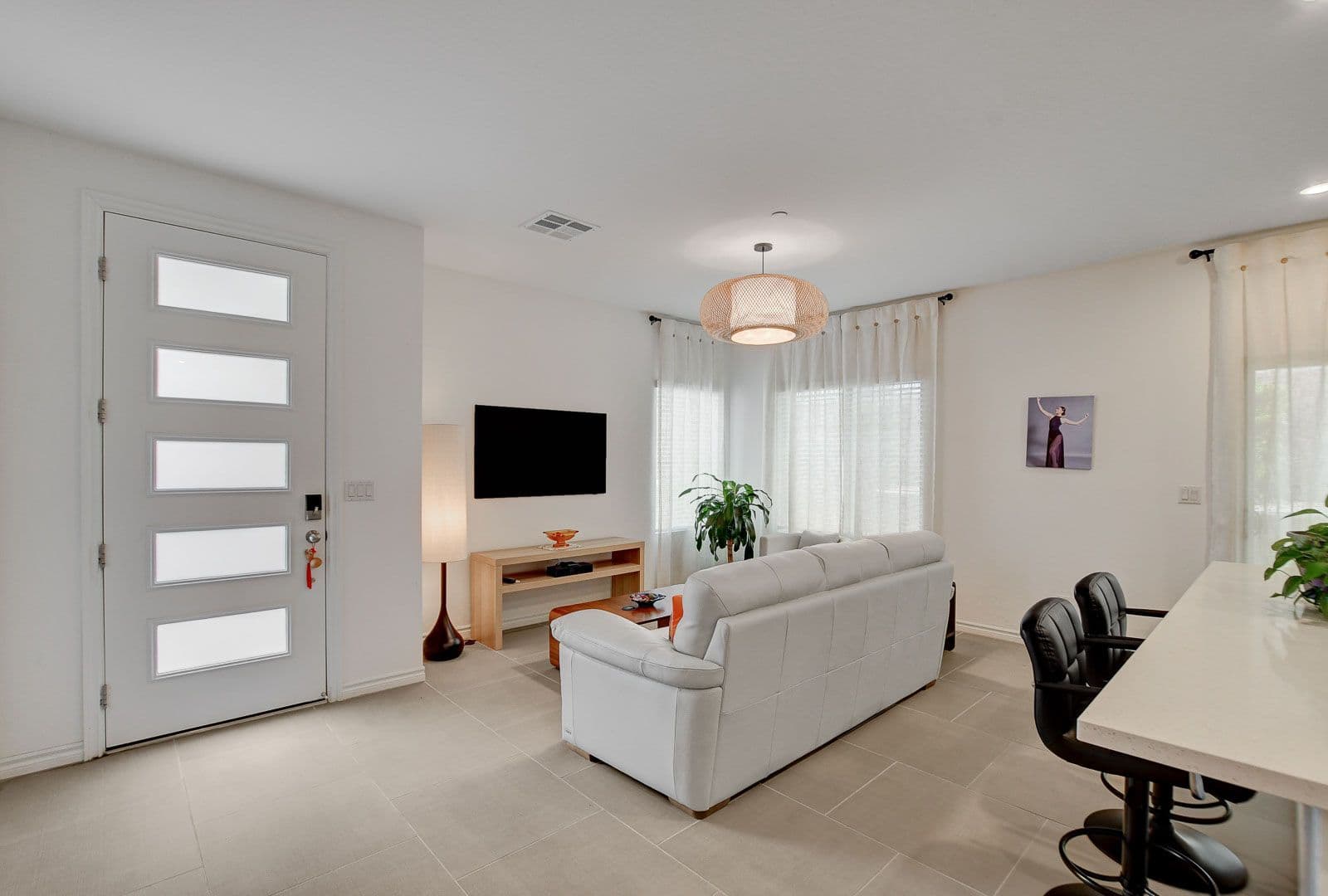Las Vegas Townhome: 600 N Carriage Hill Dr #1035