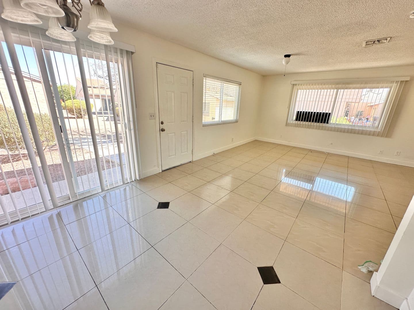 Las Vegas Apartment: 5238 Greene Ln