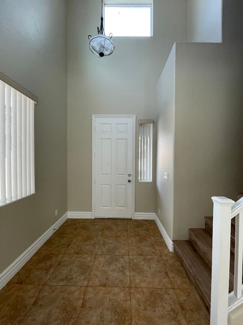 Las Vegas House: 9701 Kampsville Ave