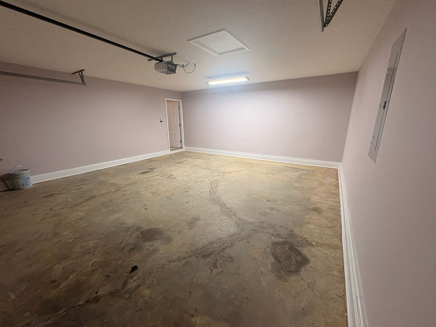 Athens House: 251 Twin Creek Shores