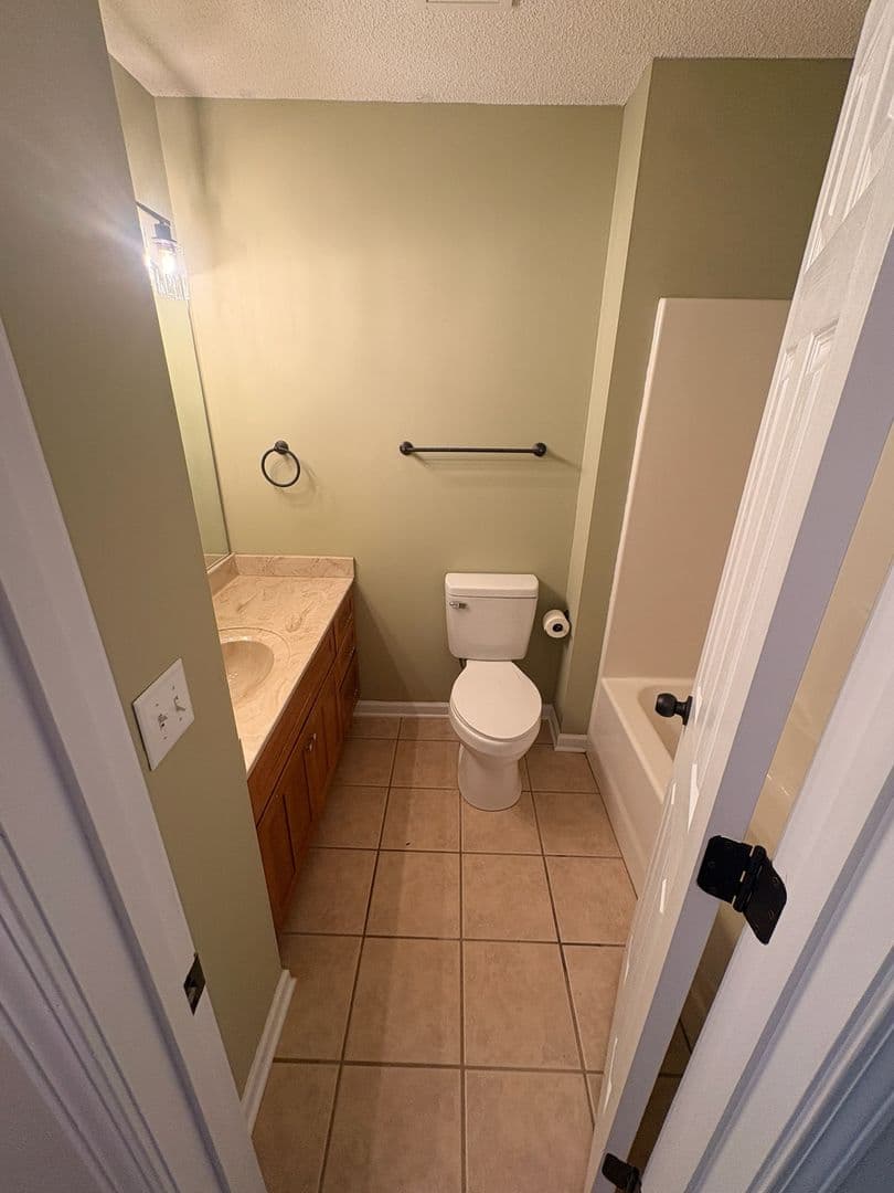 Athens House: 251 Twin Creek Shores