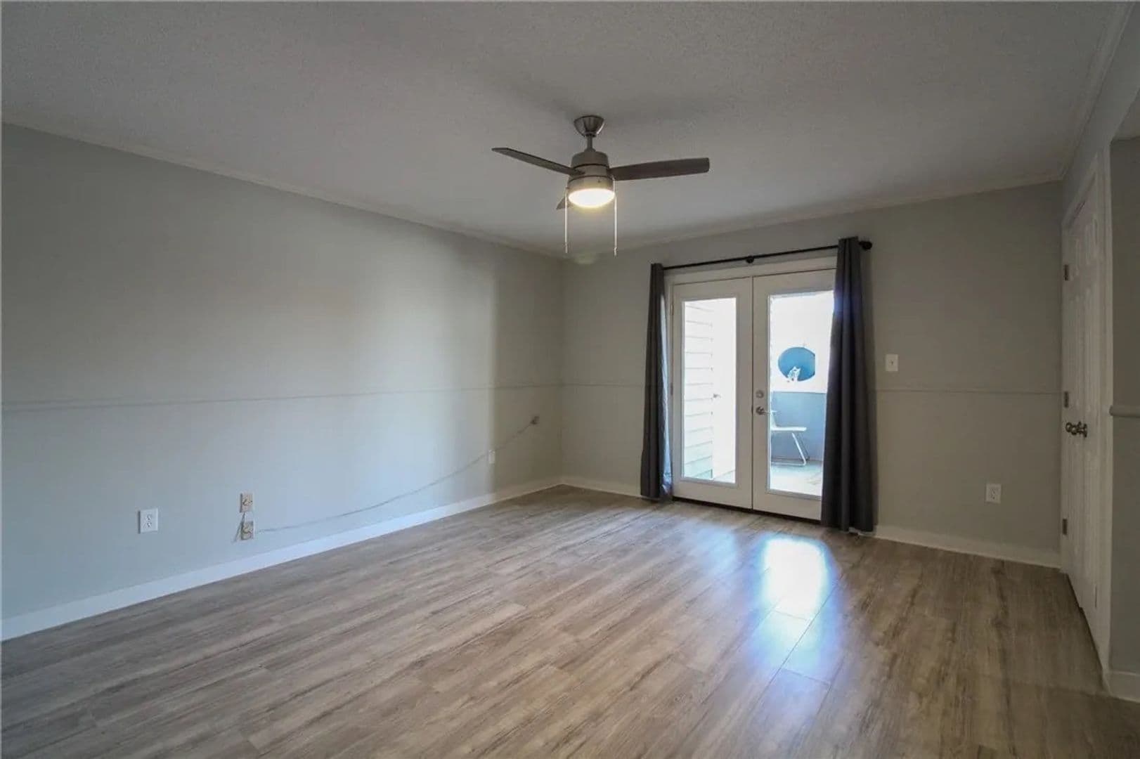 Athens Condo: 2505 W Broad St. #212