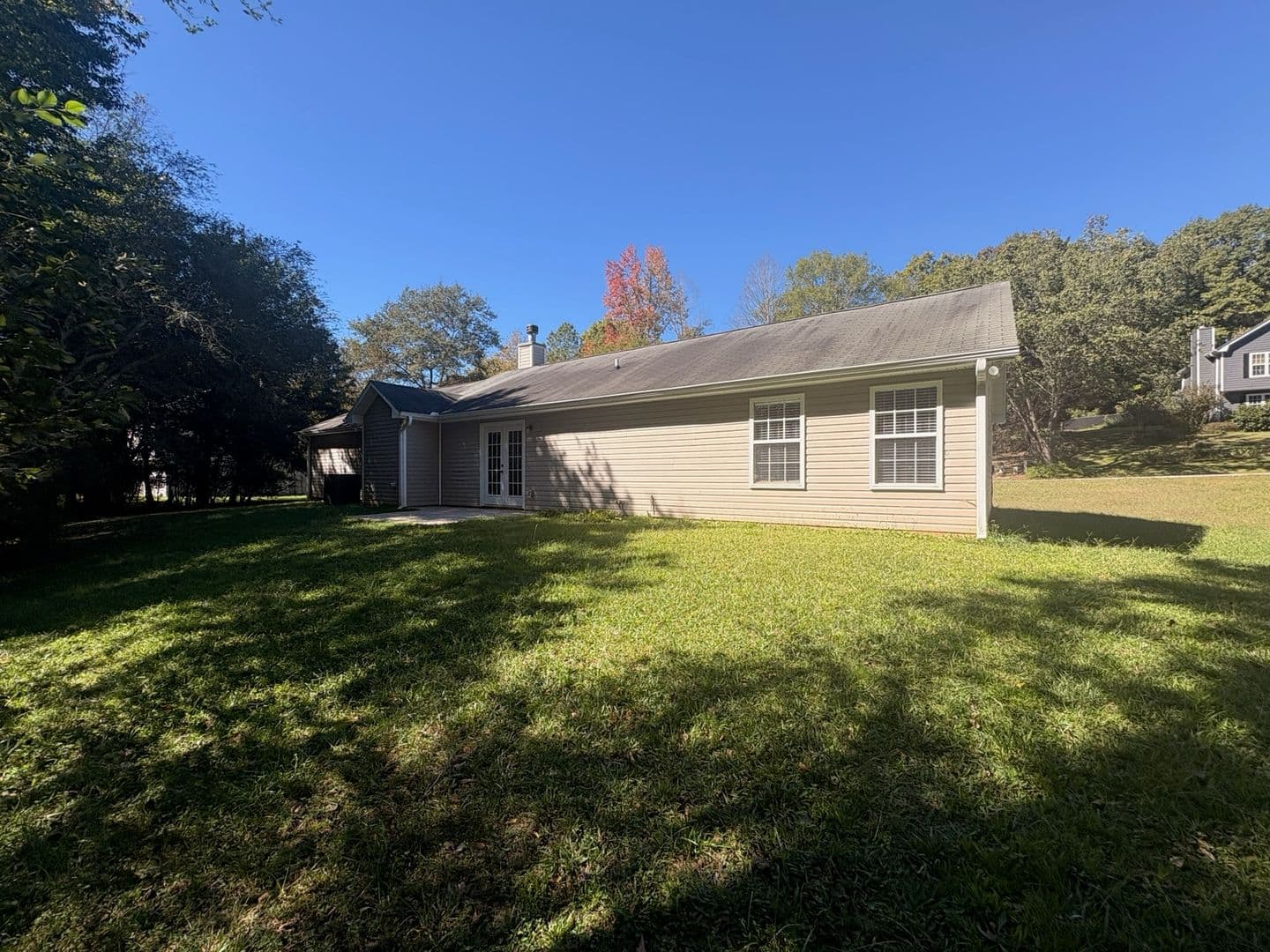 Athens House: 251 Twin Creek Shores
